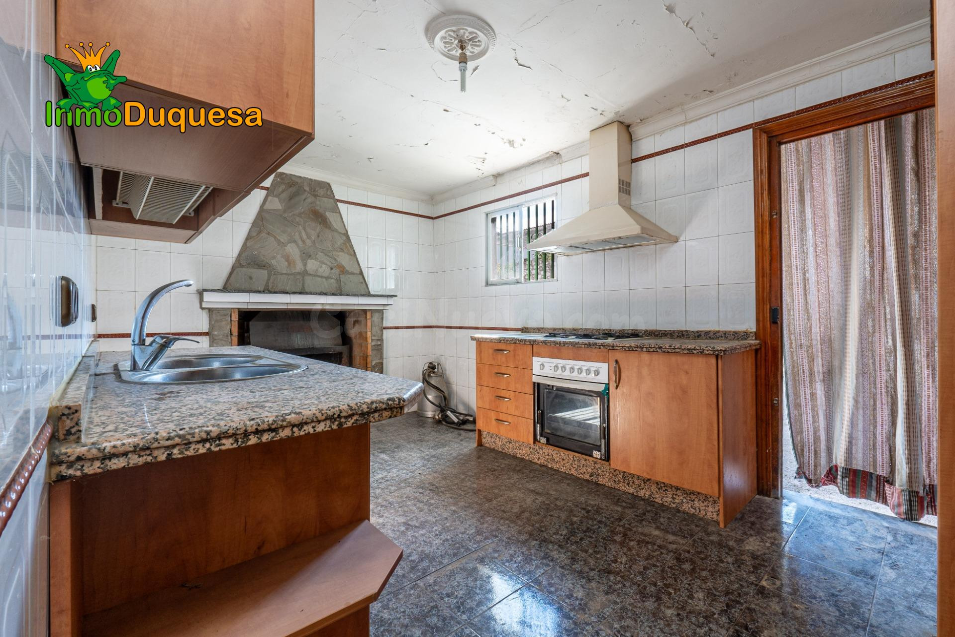 ¡MAGNÍFICA OPORTUNIDAD EN EL CHAPARRAL! - foto 5