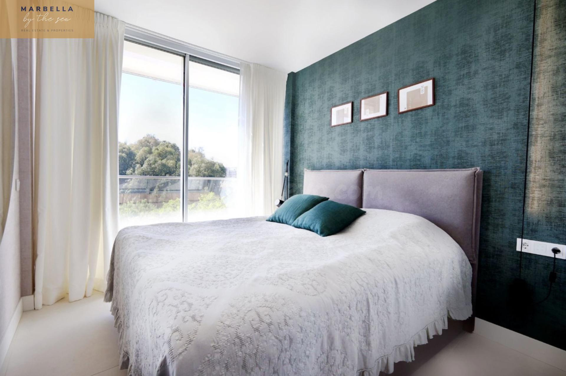 Apartamento de 4 dormitorios vistas al mar Estepona - foto 4