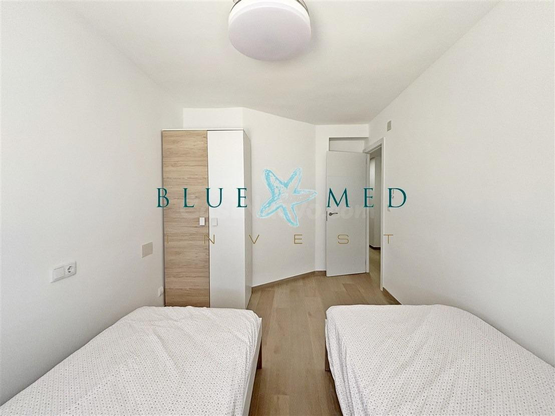 PISO – DOS APARTAMENTOS INDEPENDIENTES REFORMADOS A 1 MINUTO - foto 4