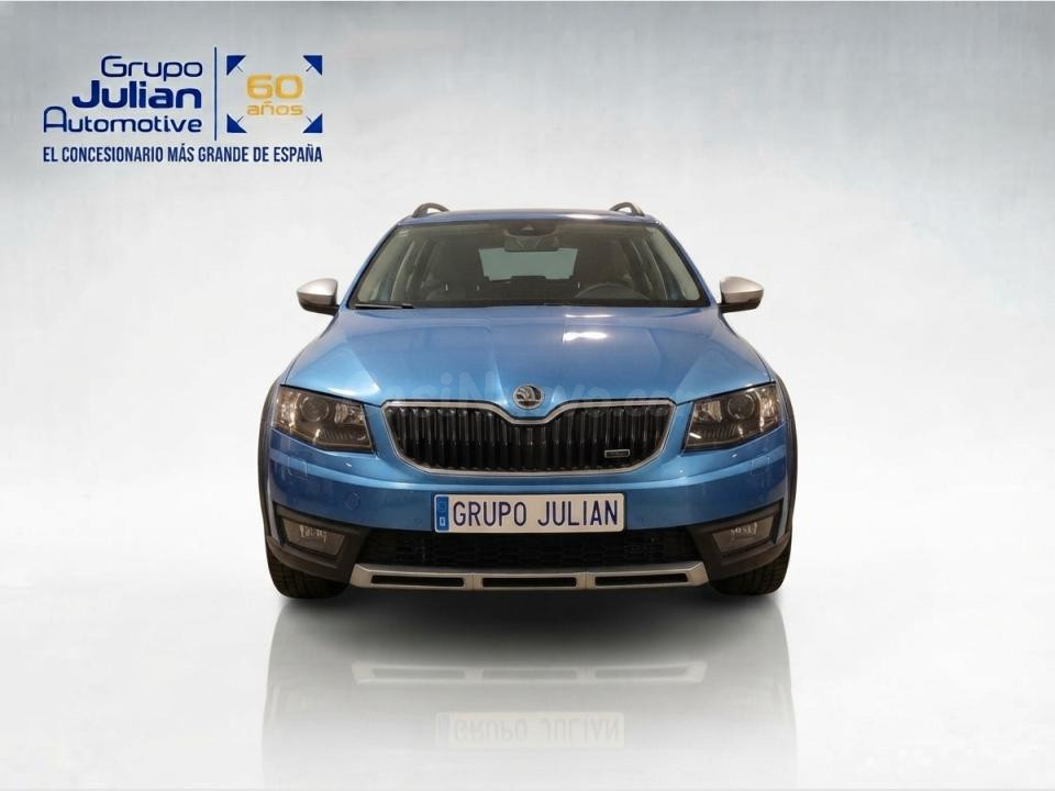 Skoda Octavia - foto 2
