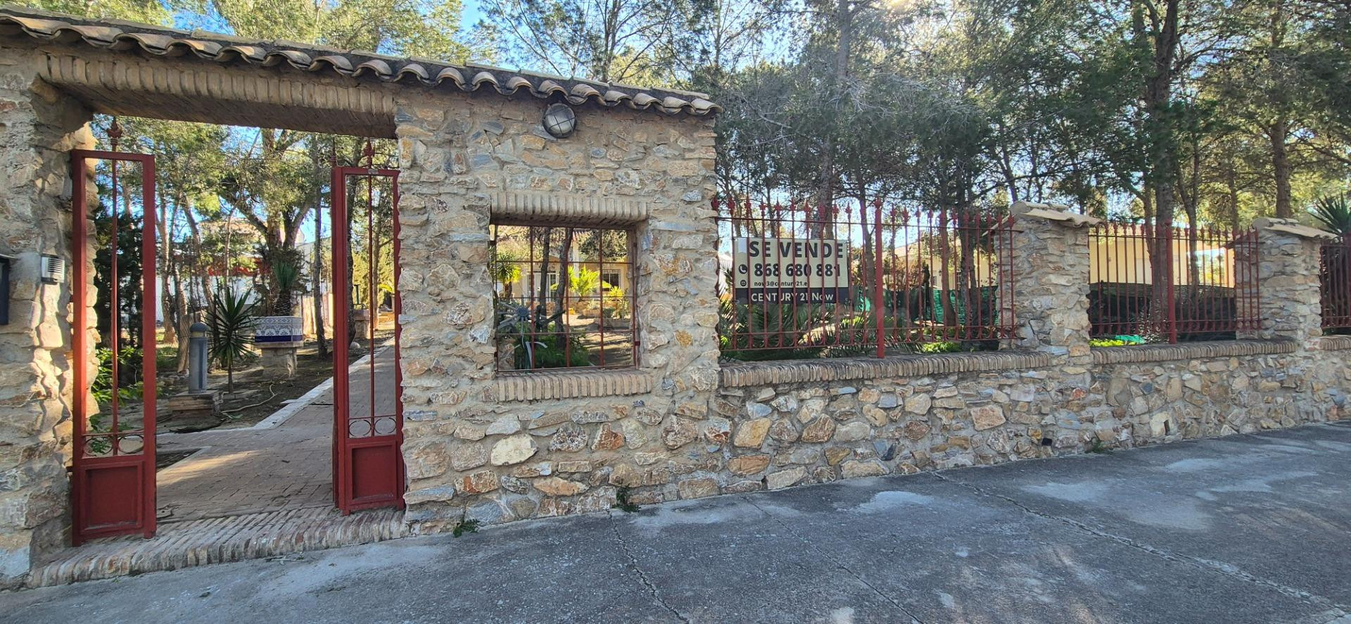 Exclusivo Chalet Independiente en la Avenida del Chorrico - foto 2