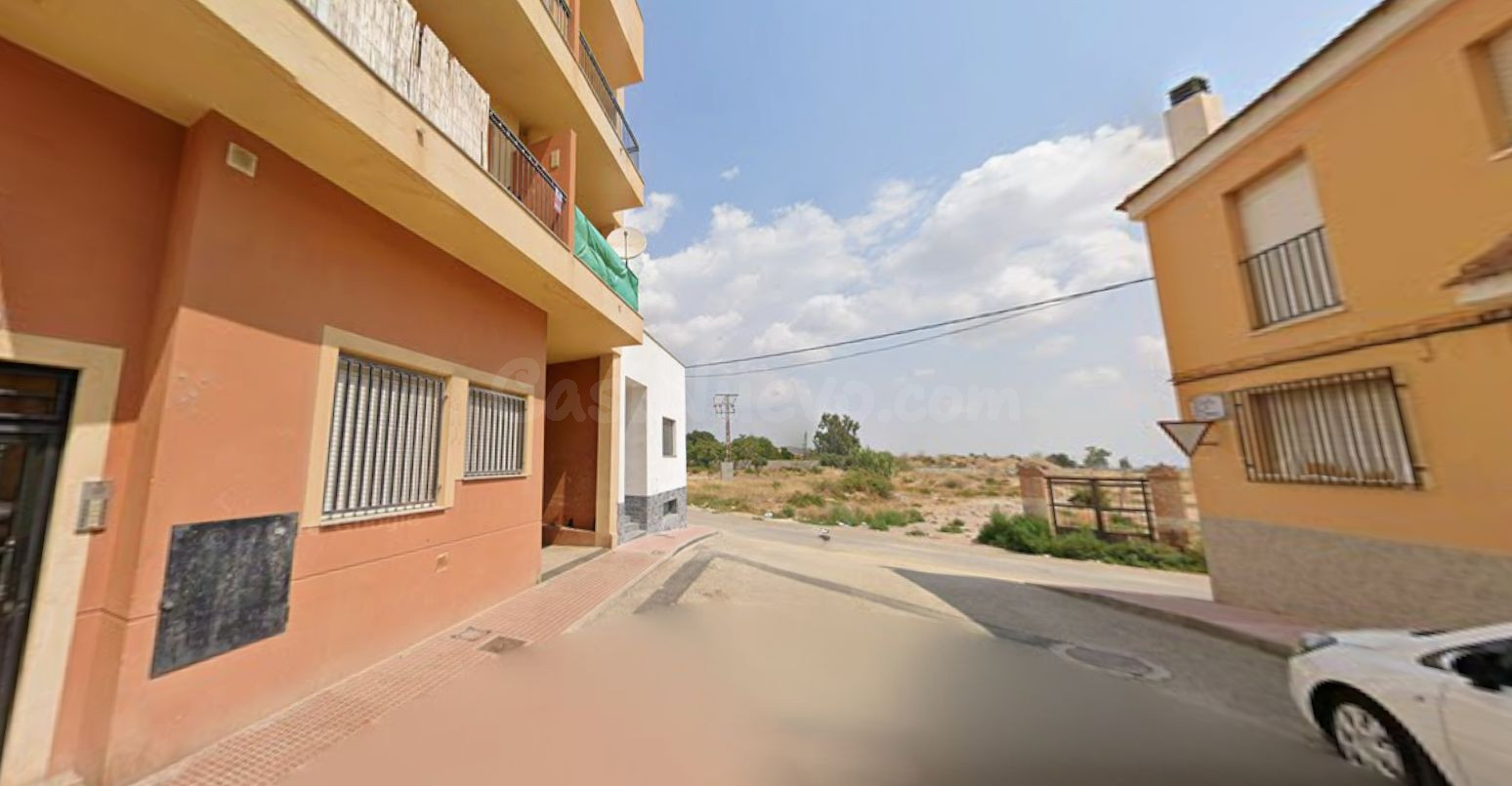 OPORTUNIDAD VENTA PISO EN TOTANA ( OKUPADO )