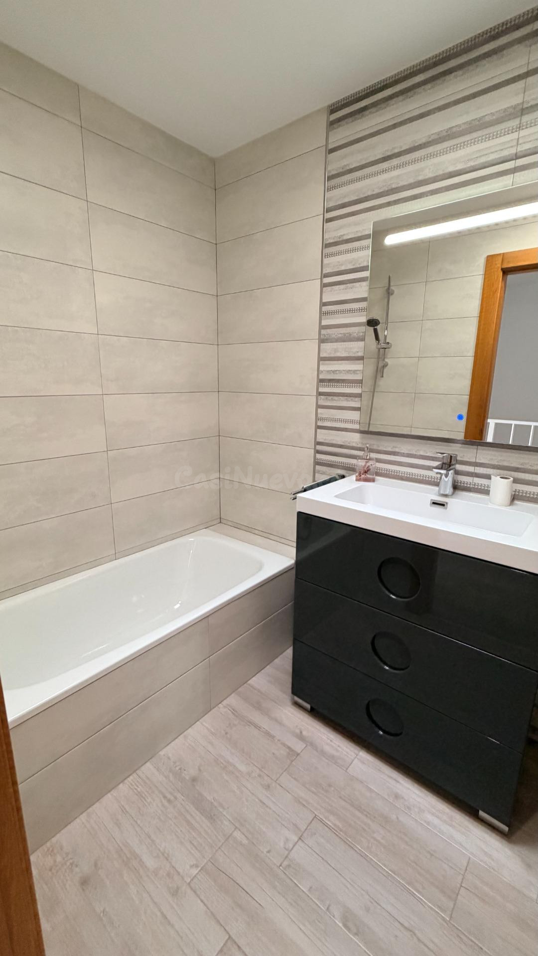 Precioso adosado en una zona ideal de San Javier - Santiago  - foto 3