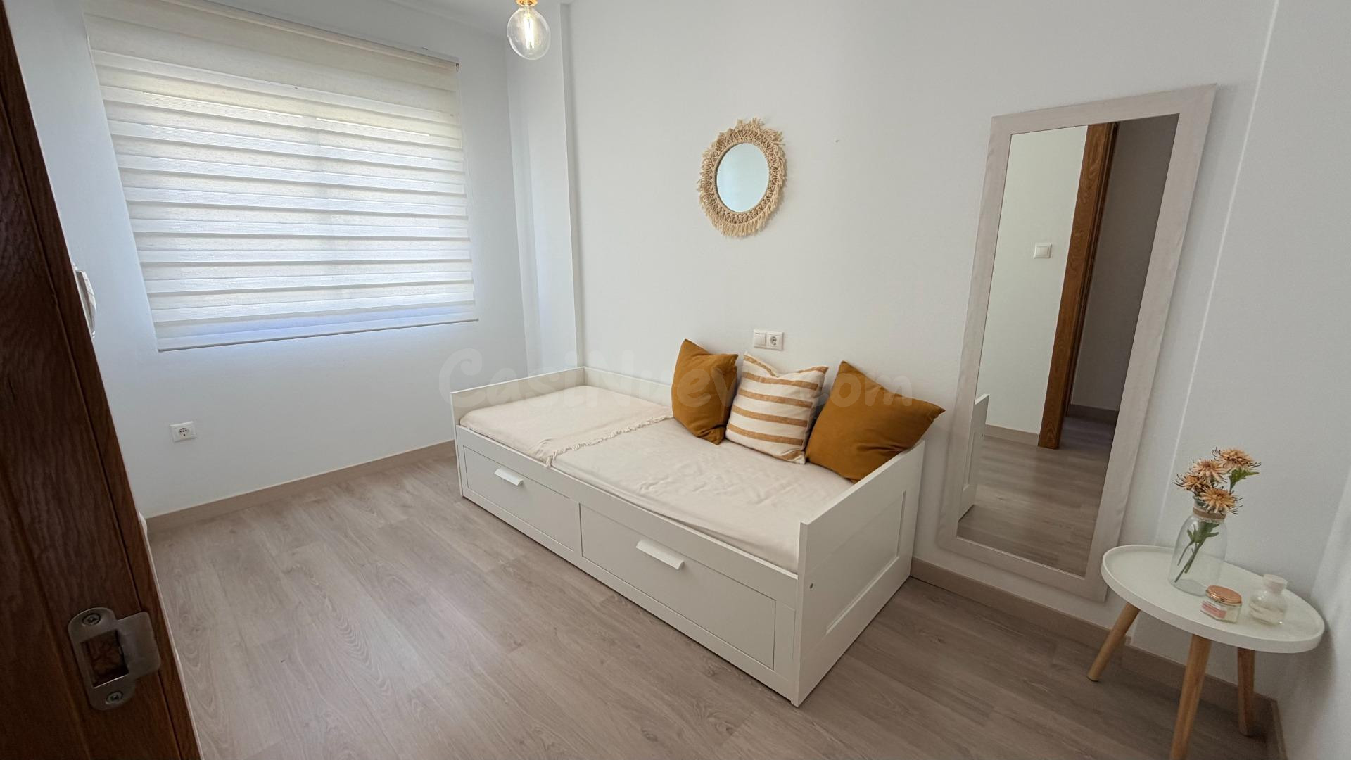 Precioso adosado en una zona ideal de San Javier - Santiago  - foto 5