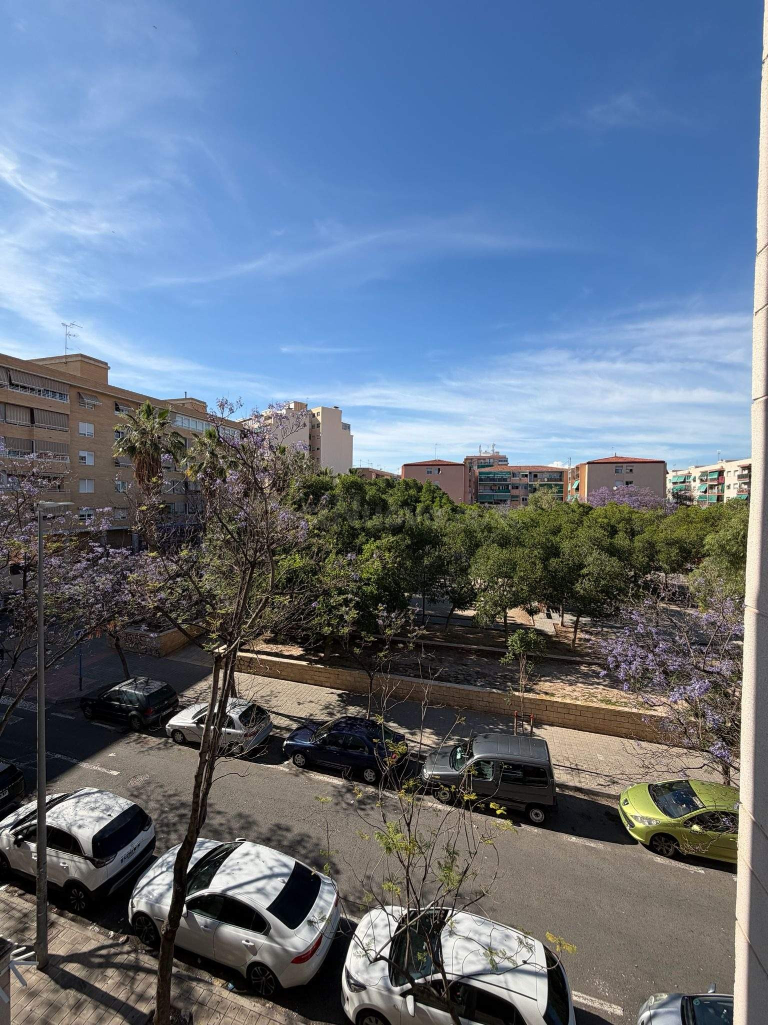 Amplio y Luminoso Apartamento en Altozano, Alicante - foto 3