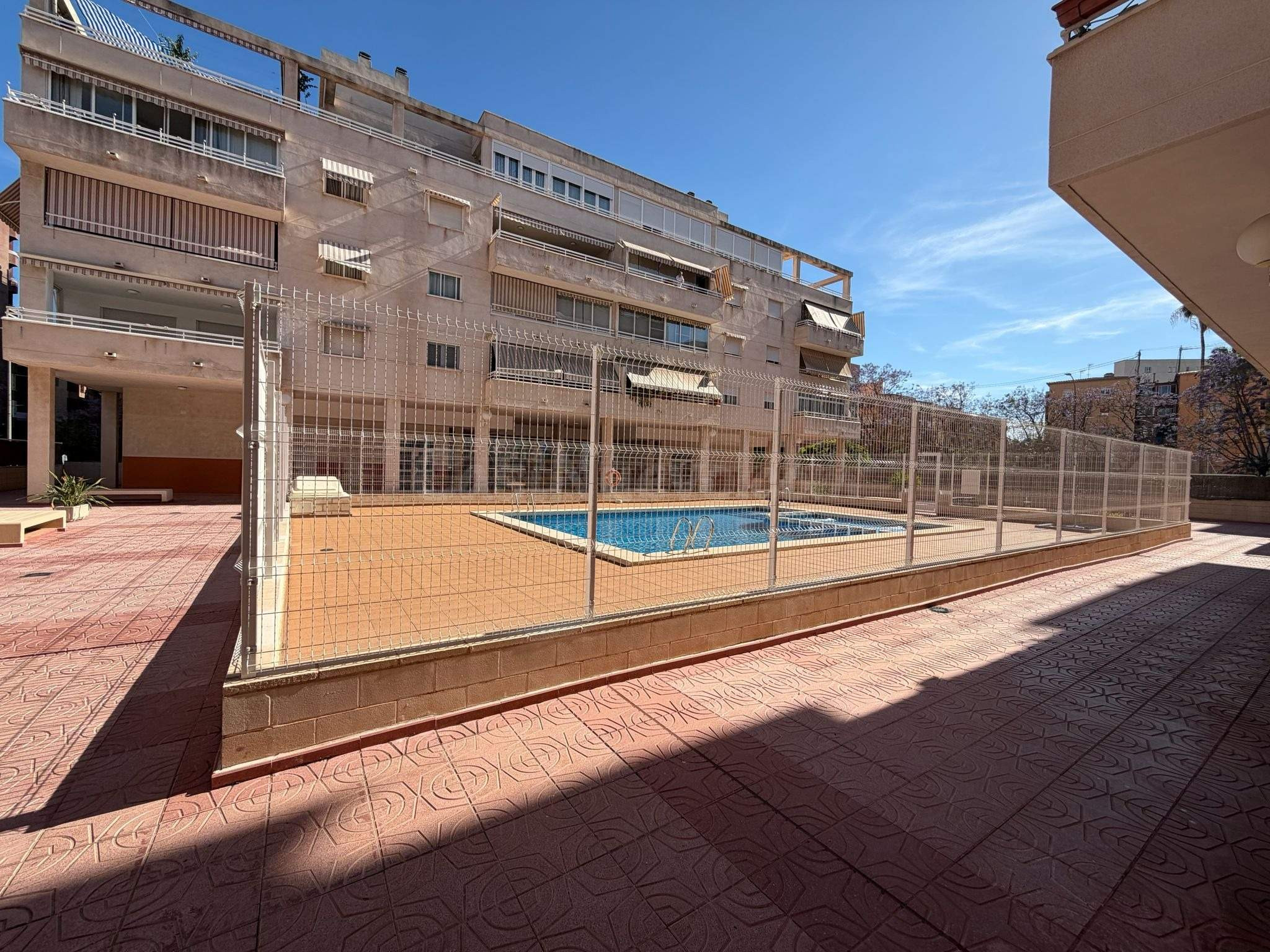 Amplio y Luminoso Apartamento en Altozano, Alicante - foto 5