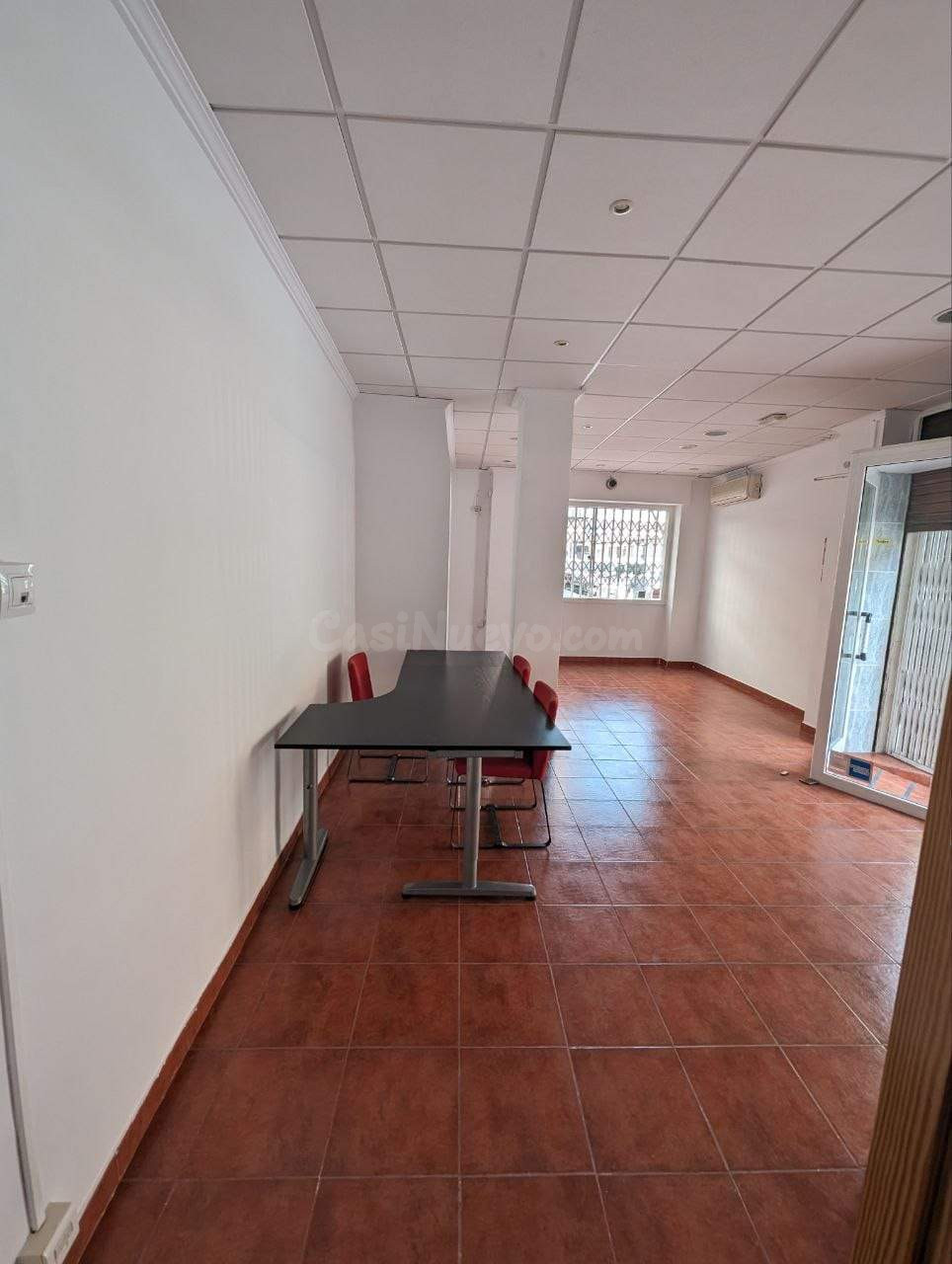 Local comercial 1 habitación 35m² en venta - Garbinet-Parque - foto 4