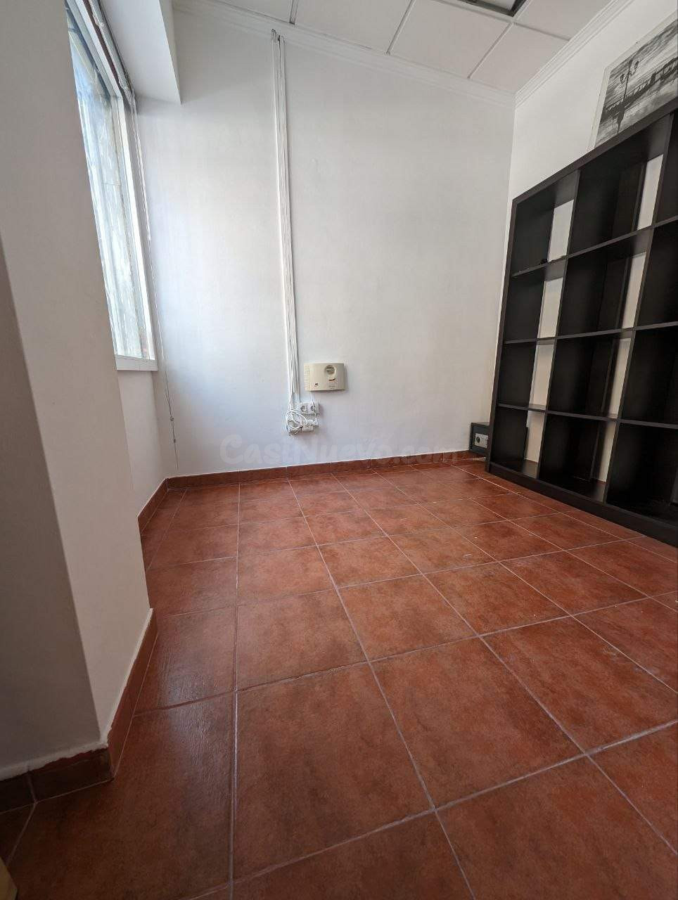 Local comercial 1 habitación 35m² en venta - Garbinet-Parque - foto 5