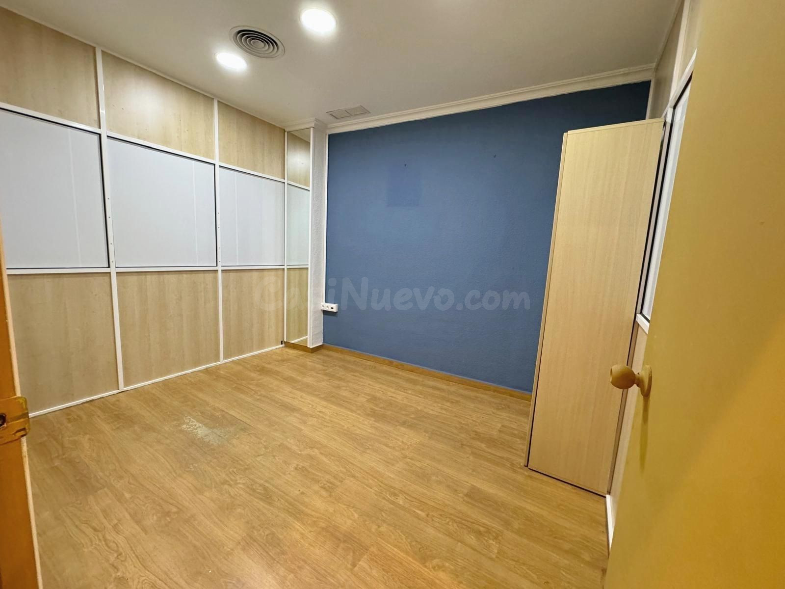 Negocio 117m² en venta - Pueblo - foto 4