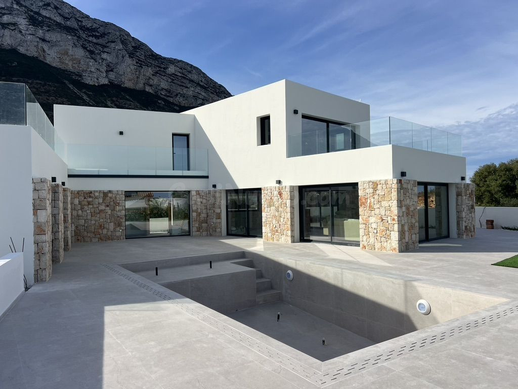 Villa 4 habitaciones 310m² en venta - Costa de la luz