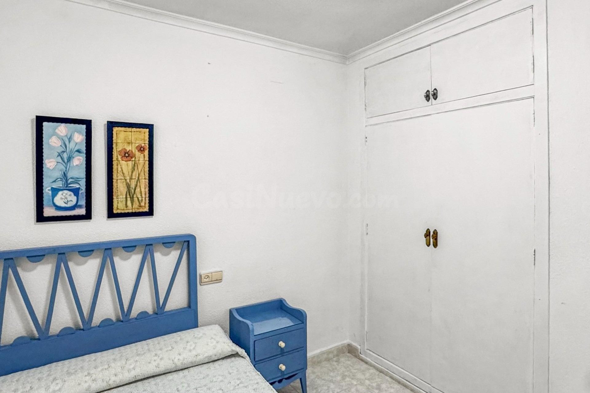 Apartamento en primera línea con vistas frontales al mar en  - foto 5