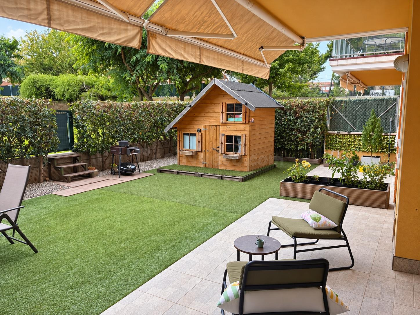 TU JARDÍN EN SALOU: 70 m2 DE JARDÍN Y 17 m2 DE TERRAZA