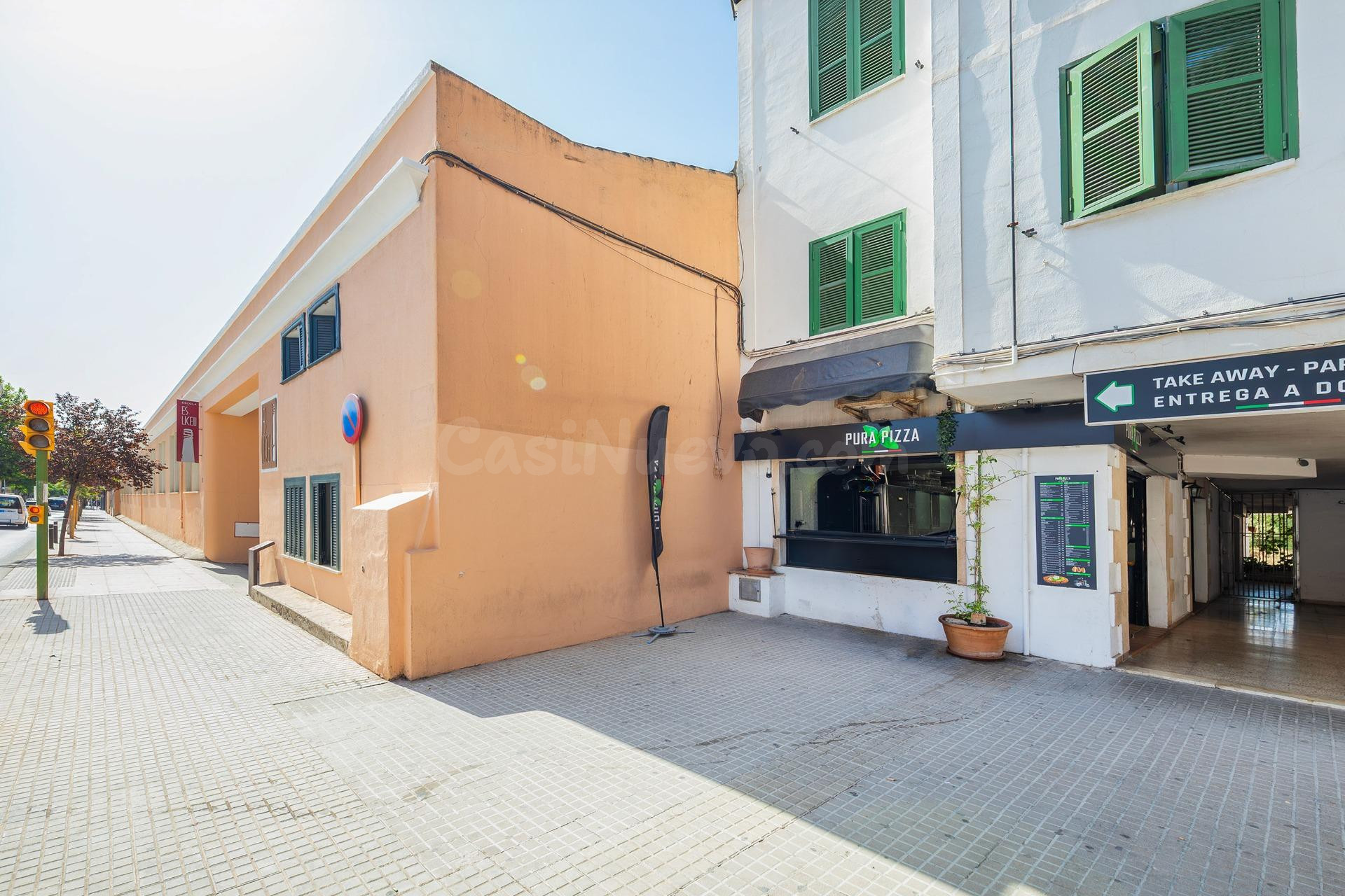 2 LOCALES COMERCIALES EN PLANTA BAJA, ALQUILADOS, EN MARRATX - foto 2