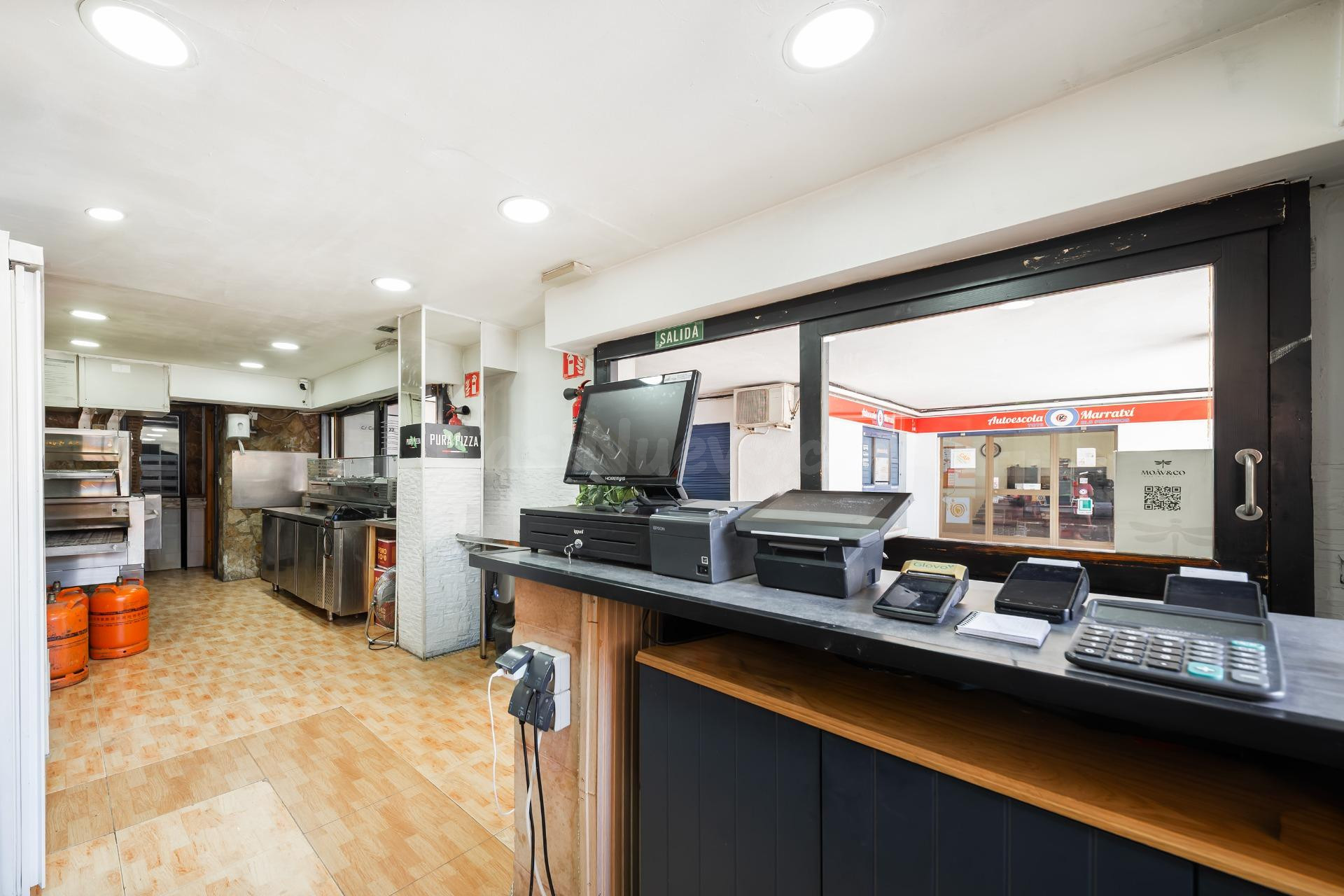 2 LOCALES COMERCIALES EN PLANTA BAJA, ALQUILADOS, EN MARRATX - foto 3