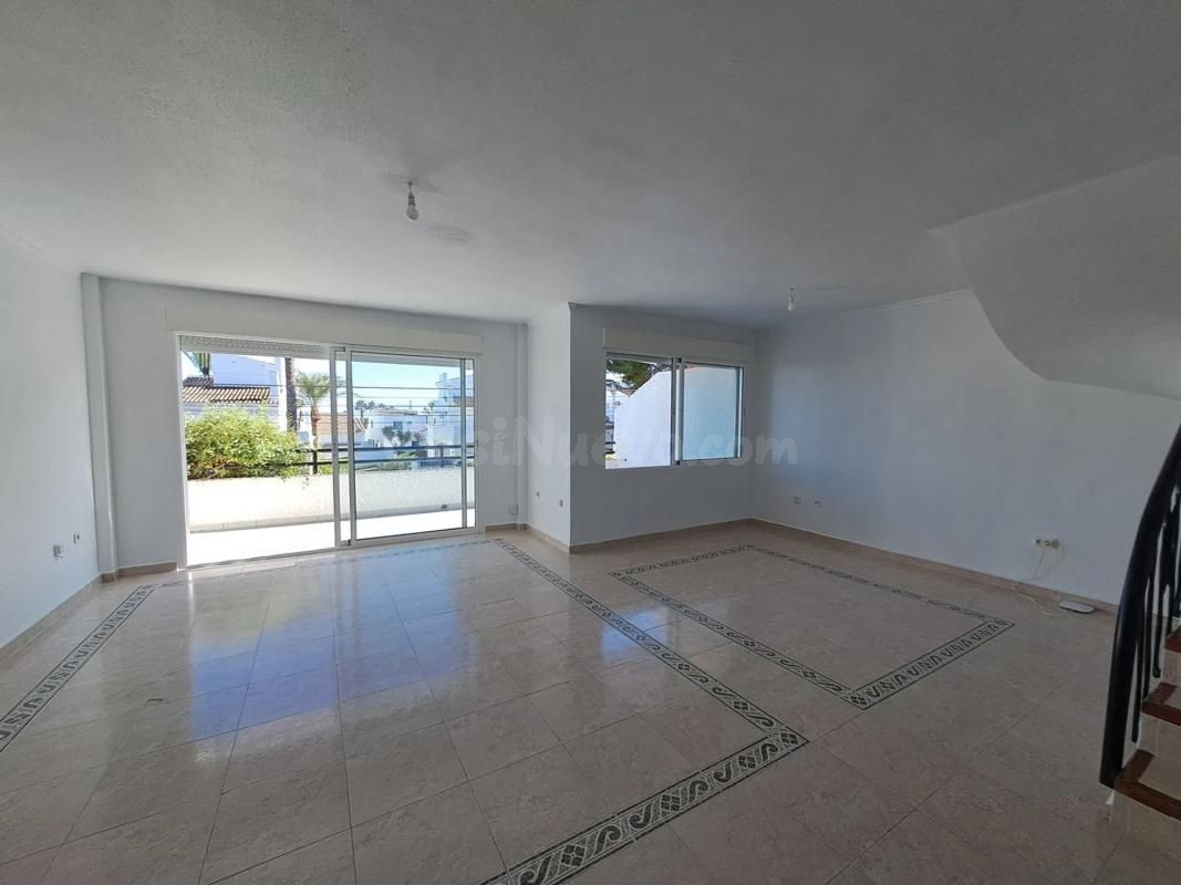 Adosado 3 habitaciones 150m² en venta - Villamartín-Las Fili - foto 3