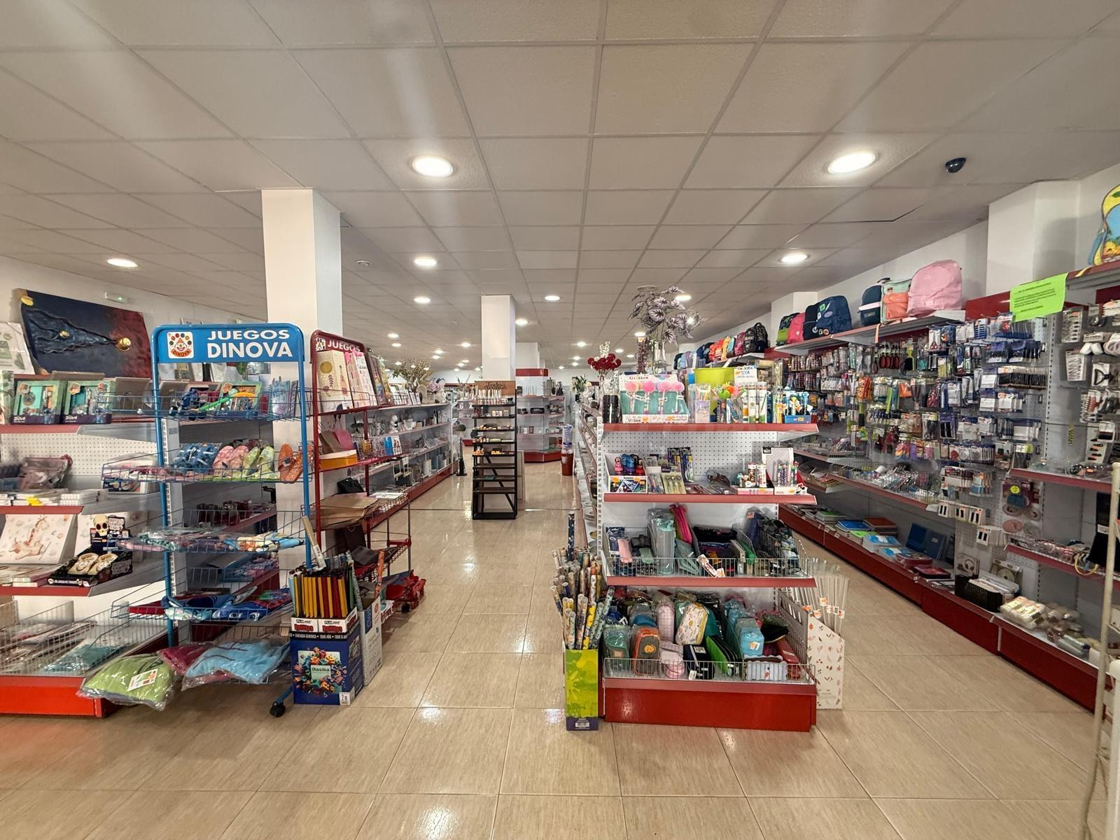 D. Amplio local comercial de 517 m2 en una ubicación estraté - foto 4