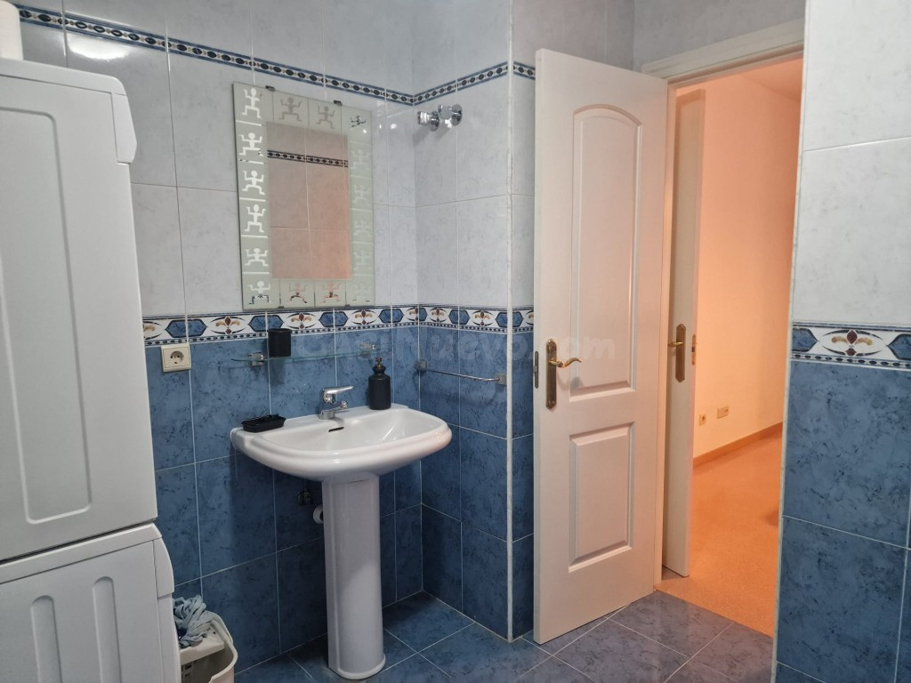 PISO EN ALQUILER EN CENTRO DE SABINILLAS - foto 4