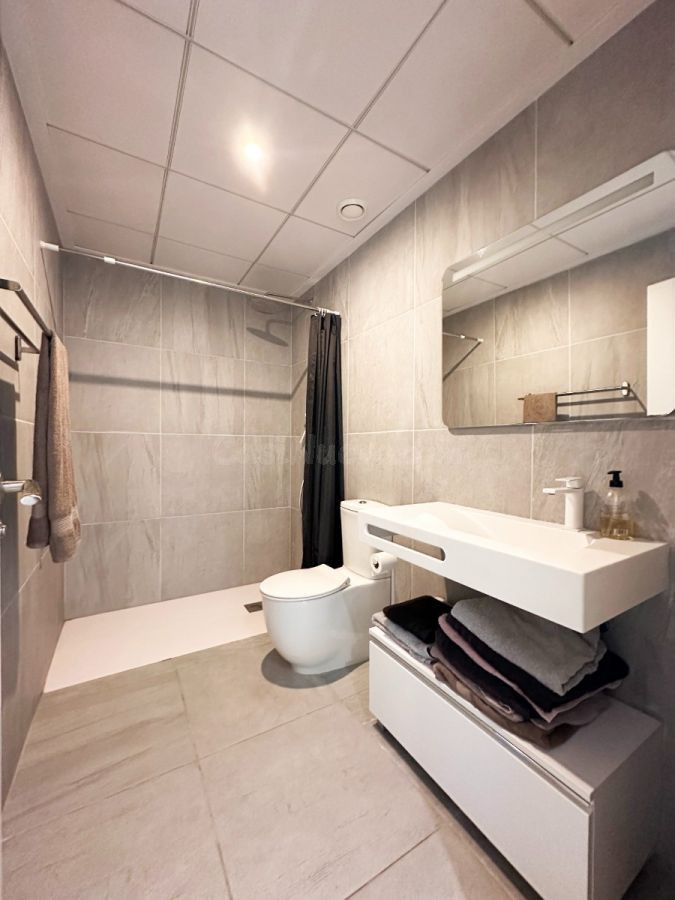 VILLA EN SAN MIGUEL DE SALINAS DE 5 DORMITORIOS Y 3 BAÑOS (A - foto 3