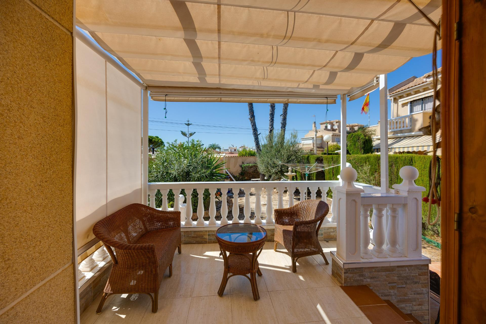 Chalet de 4 dormitorios con amplio jardín en Torreblanca, To - foto 4