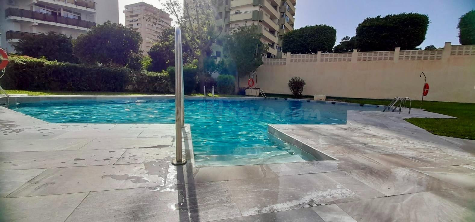 Apartamento muy luminoso con terraza y vistas al mar en Agua - foto 2