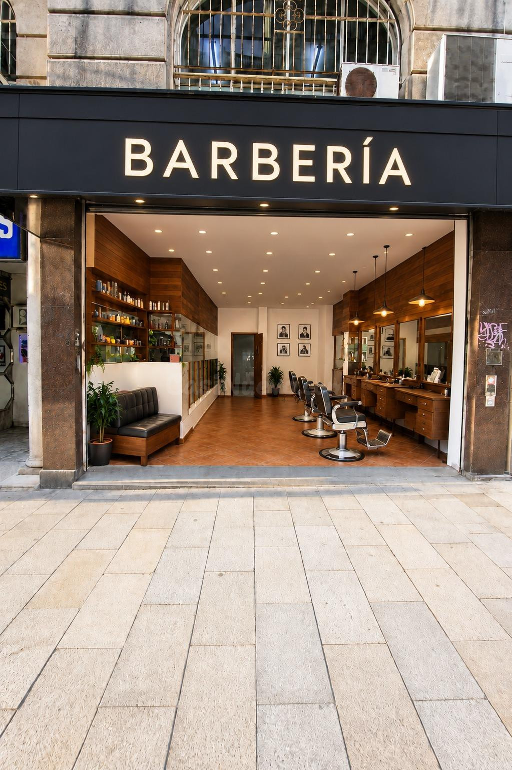 Local comercial en alquiler en Rúa Marqués de Valladares, Vi - foto 5