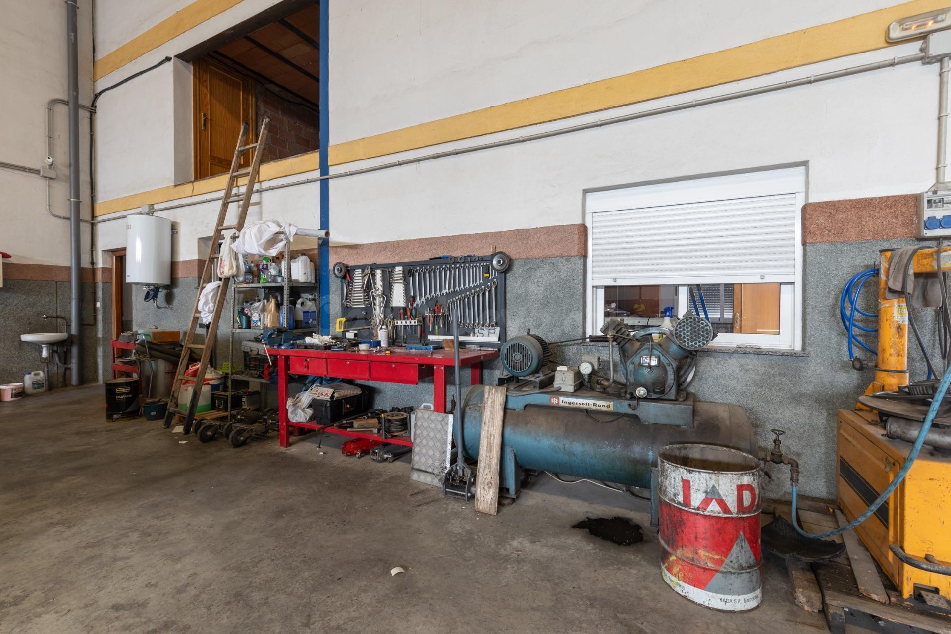 Oportunidad de inversión – Venta de flota de grúas en pleno  - foto 3