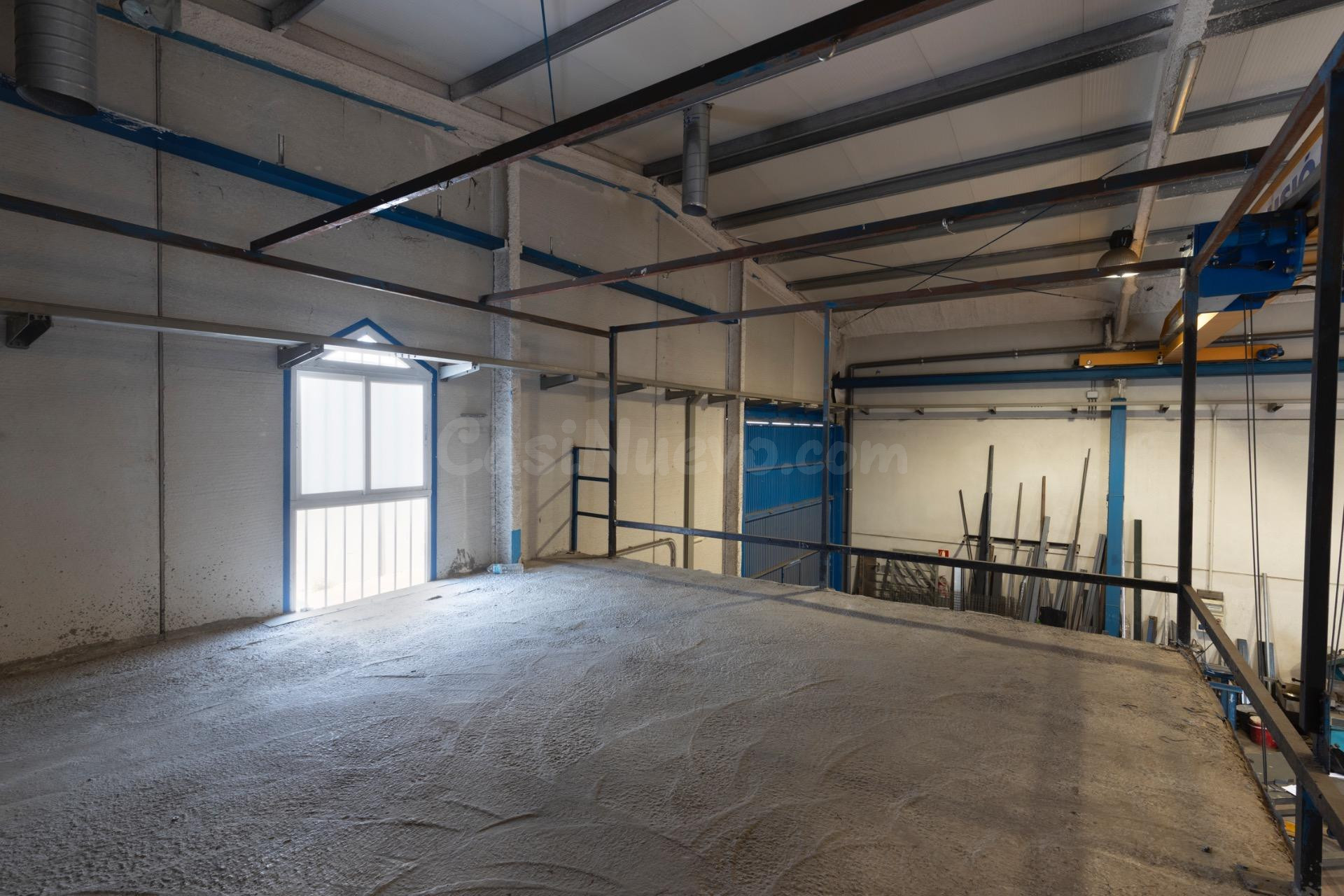 ¡Oportunidad única en Cijuela! Nave industrial lista para em - foto 3