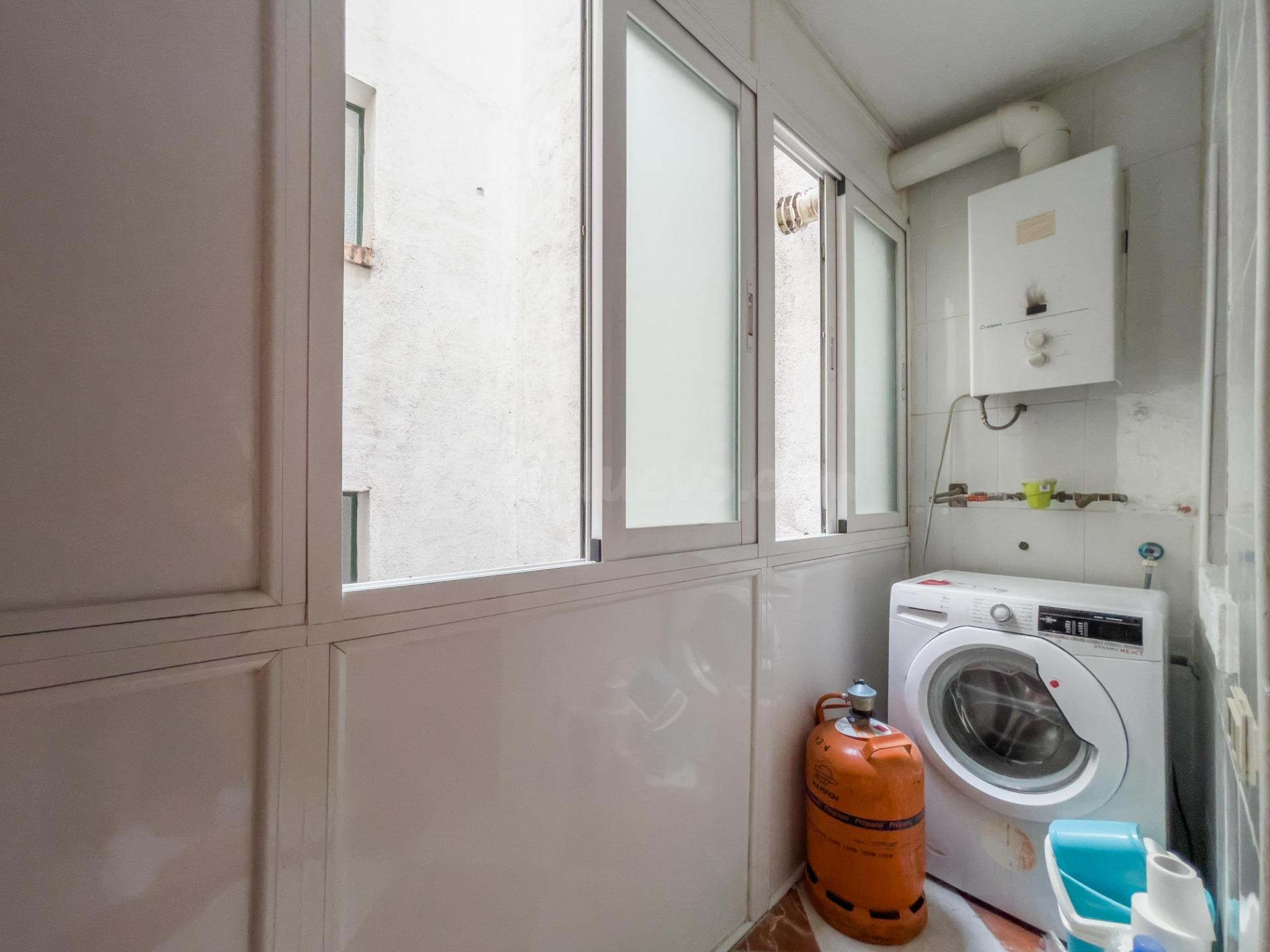 Piso de 3 Dorm. en Armilla (frente al AYUNTAMIENTO y Metro) - foto 5