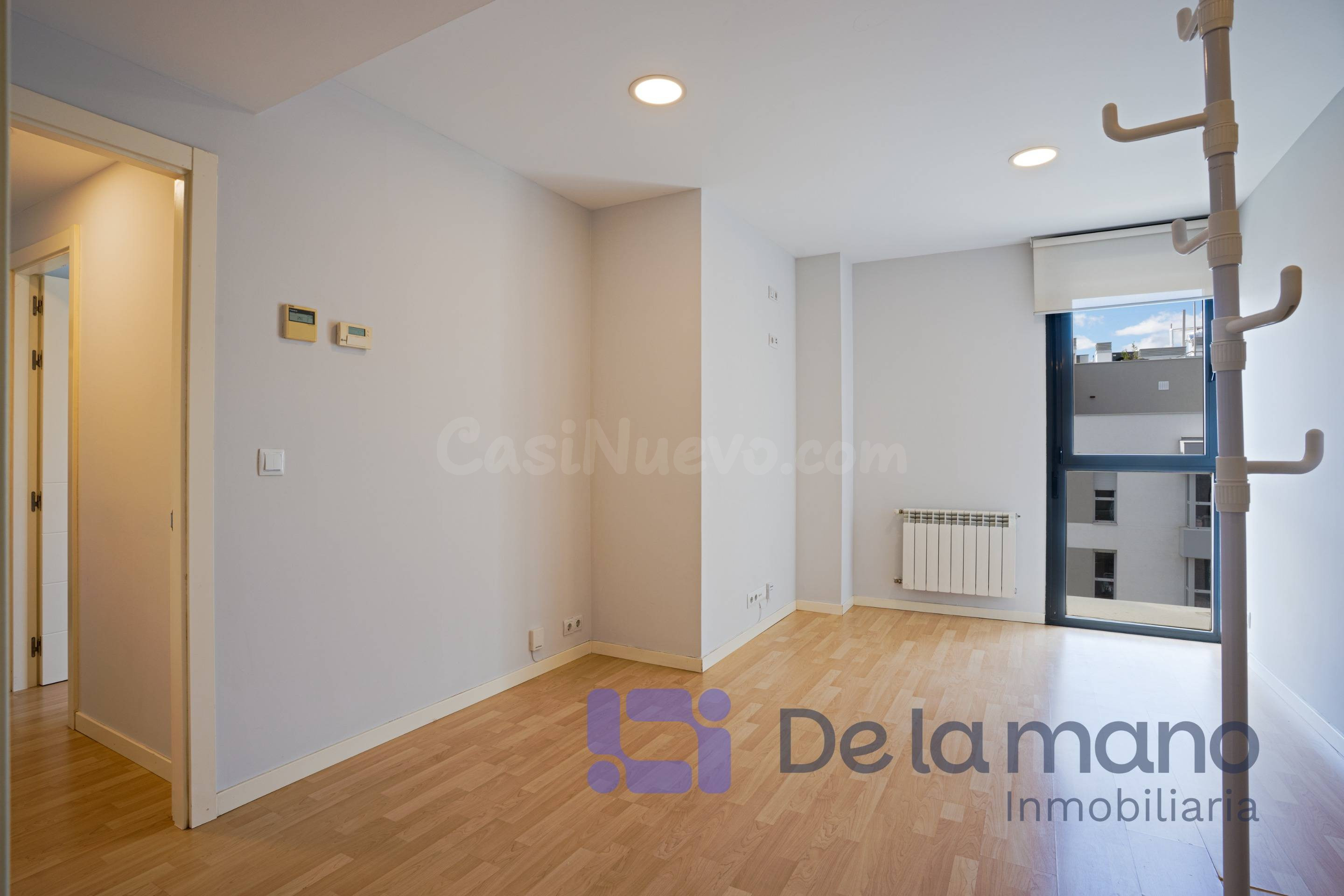 PISO EXTERIOR CON GARAJE, PISCINA Y GIMNASIO - foto 2