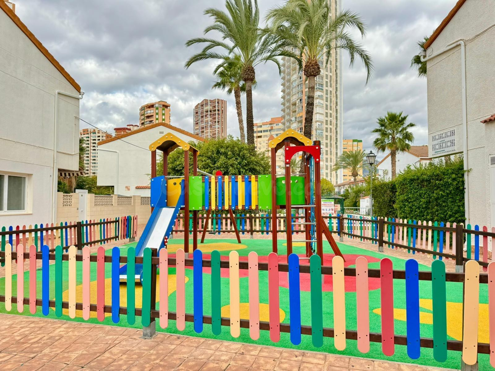 BUNGALOW EN LEVANTE A 900 MTS DE LA PLAYA