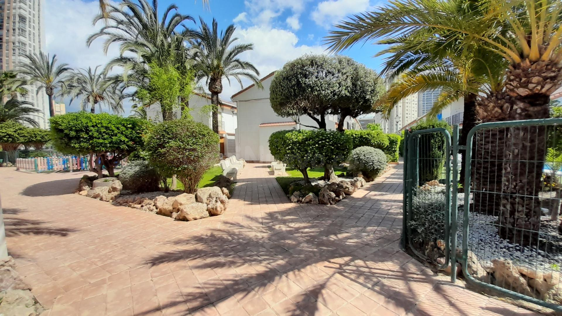 BUNGALOW EN LEVANTE A 900 MTS DE LA PLAYA - foto 2