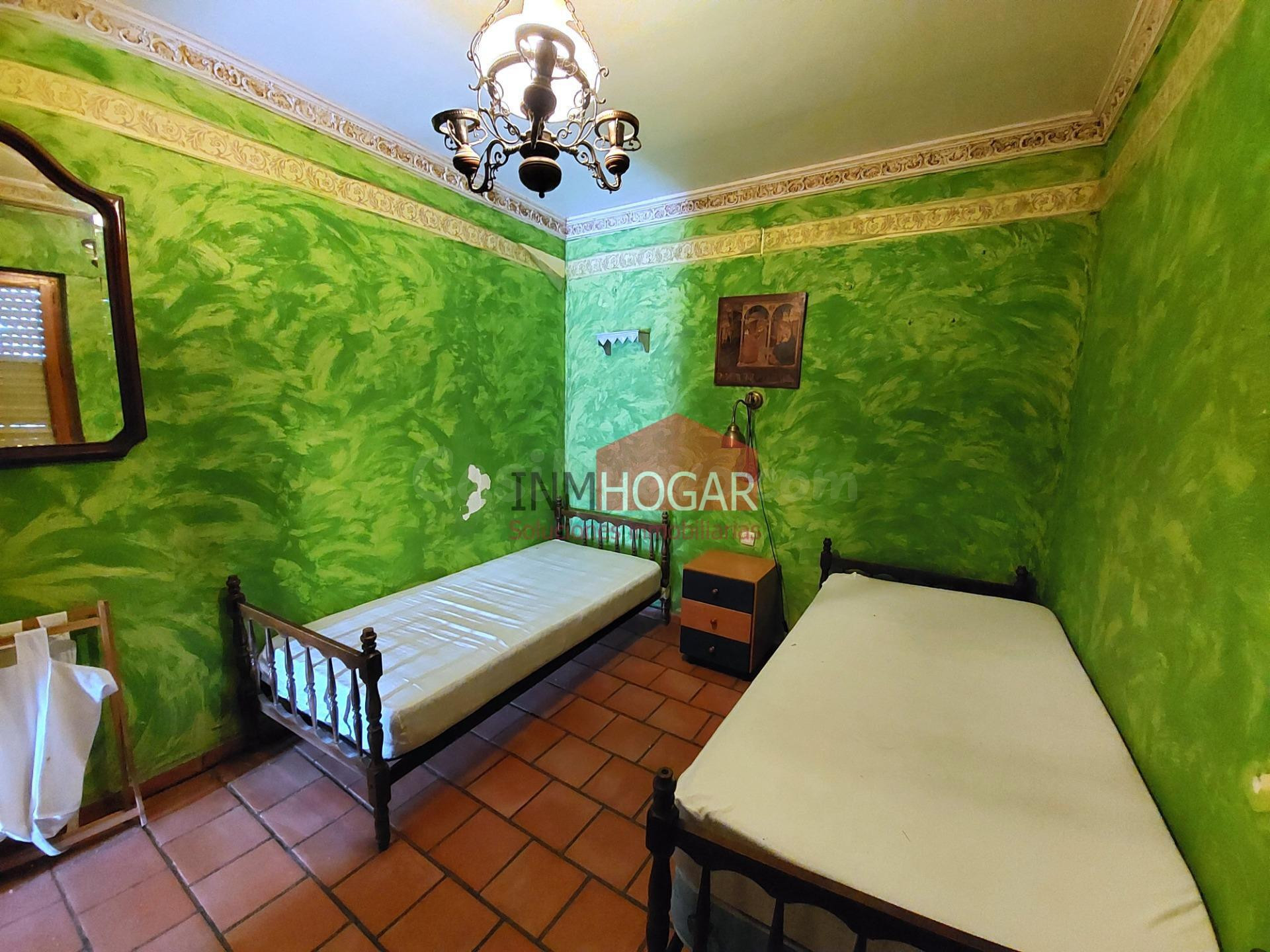 CHALET INDEPENDIENTE Y CON GRAN PARCELA EN VALPINOS, SANCHID - foto 4