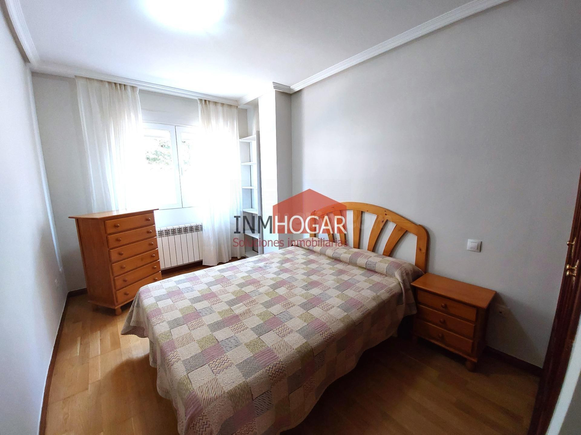 OPORTUNIDAD EN UNIVERSIDAD, PISO DE 4 DORMITORIOS CON 2 PLAZ - foto 4
