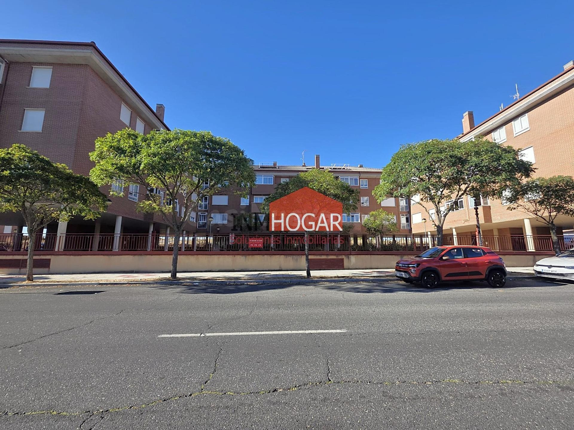 Vivienda amplia, luminosa y funcional en Las Hervencias, Ávi - foto 2