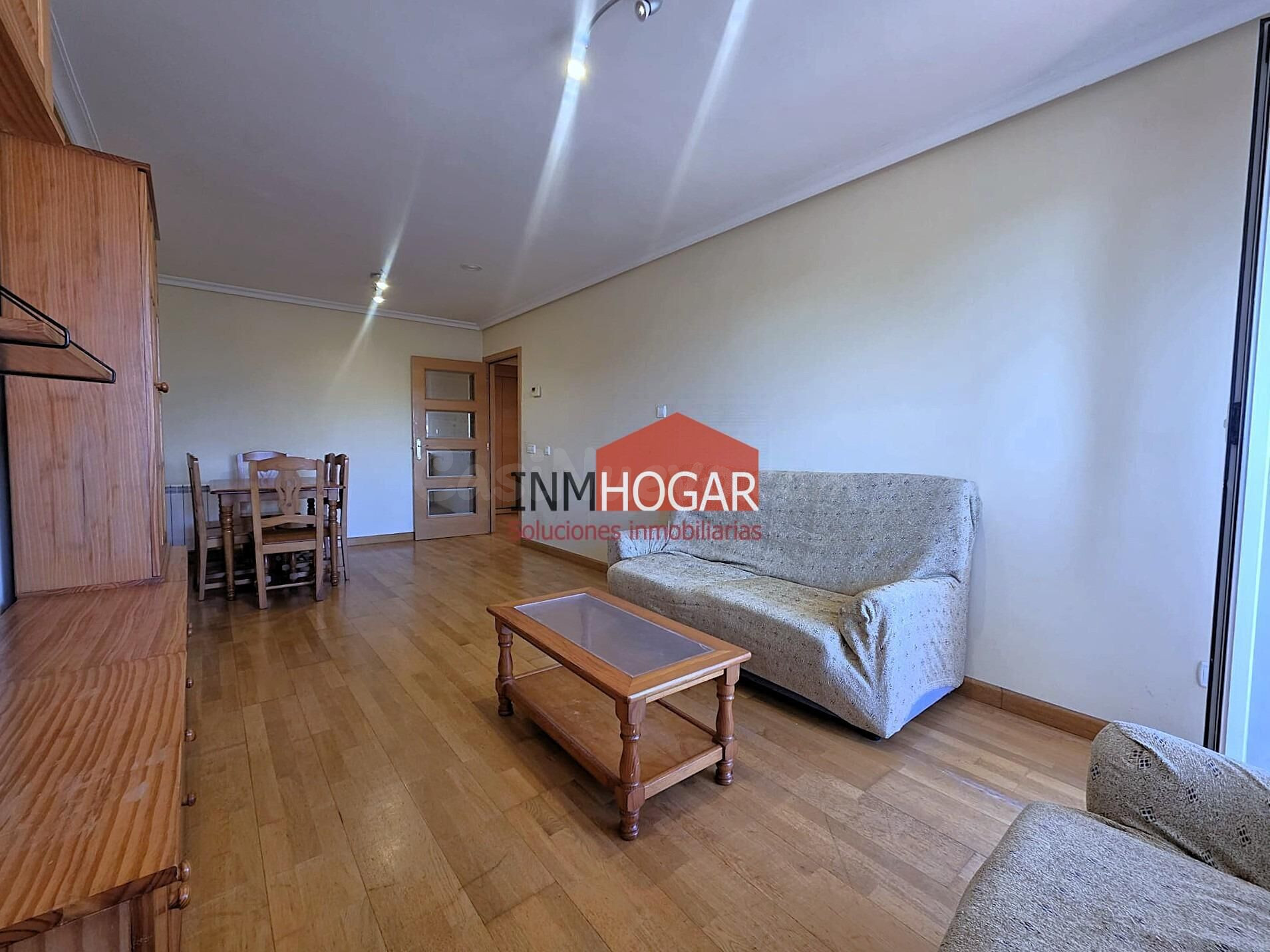 Vivienda amplia, luminosa y funcional en Las Hervencias, Ávi - foto 4
