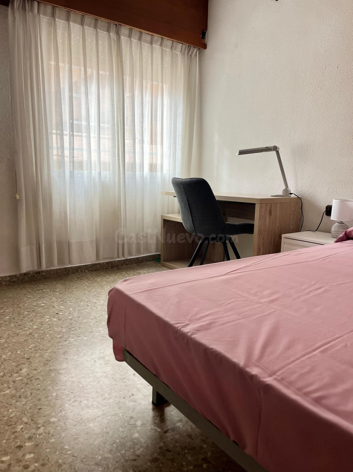 Piso 4 habitaciones 131m² en alquiler - Jaume Roig - foto 4
