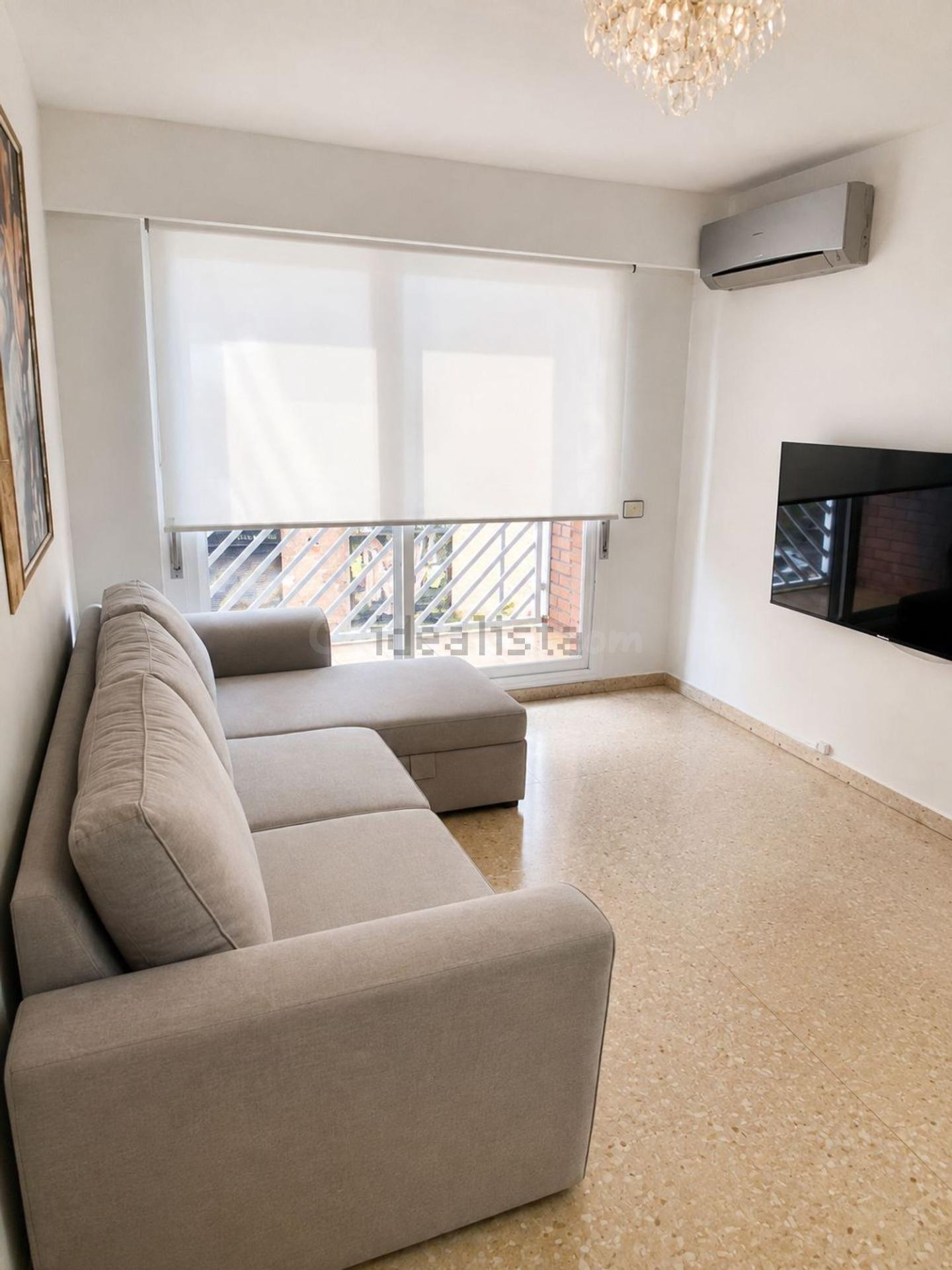 Piso 4 habitaciones 101m² en alquiler - La Petxina - foto 4