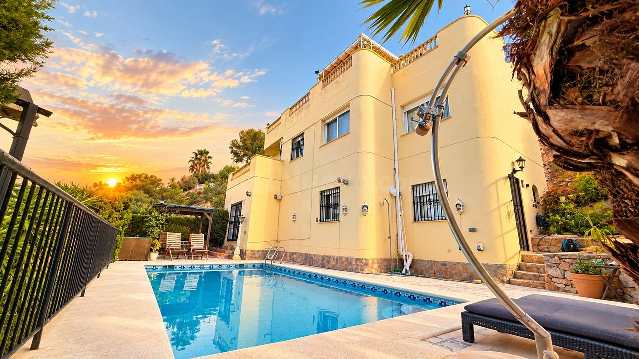 Villa 5 habitaciones 214m² en venta - Villamartin