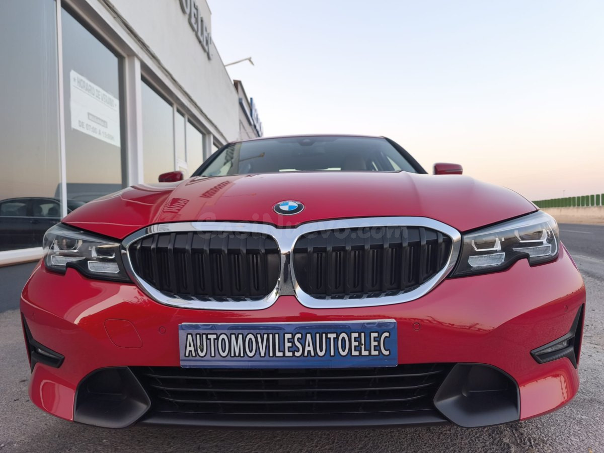 BMW Serie 3 318d 150CV en Manzanares con revisión profesional - foto 2
