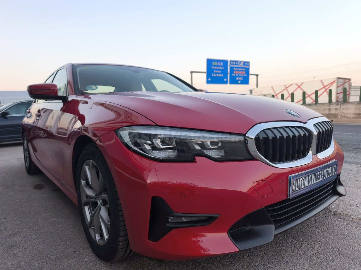 BMW Serie 3 318d 150CV en Manzanares con revisión profesional - foto 3