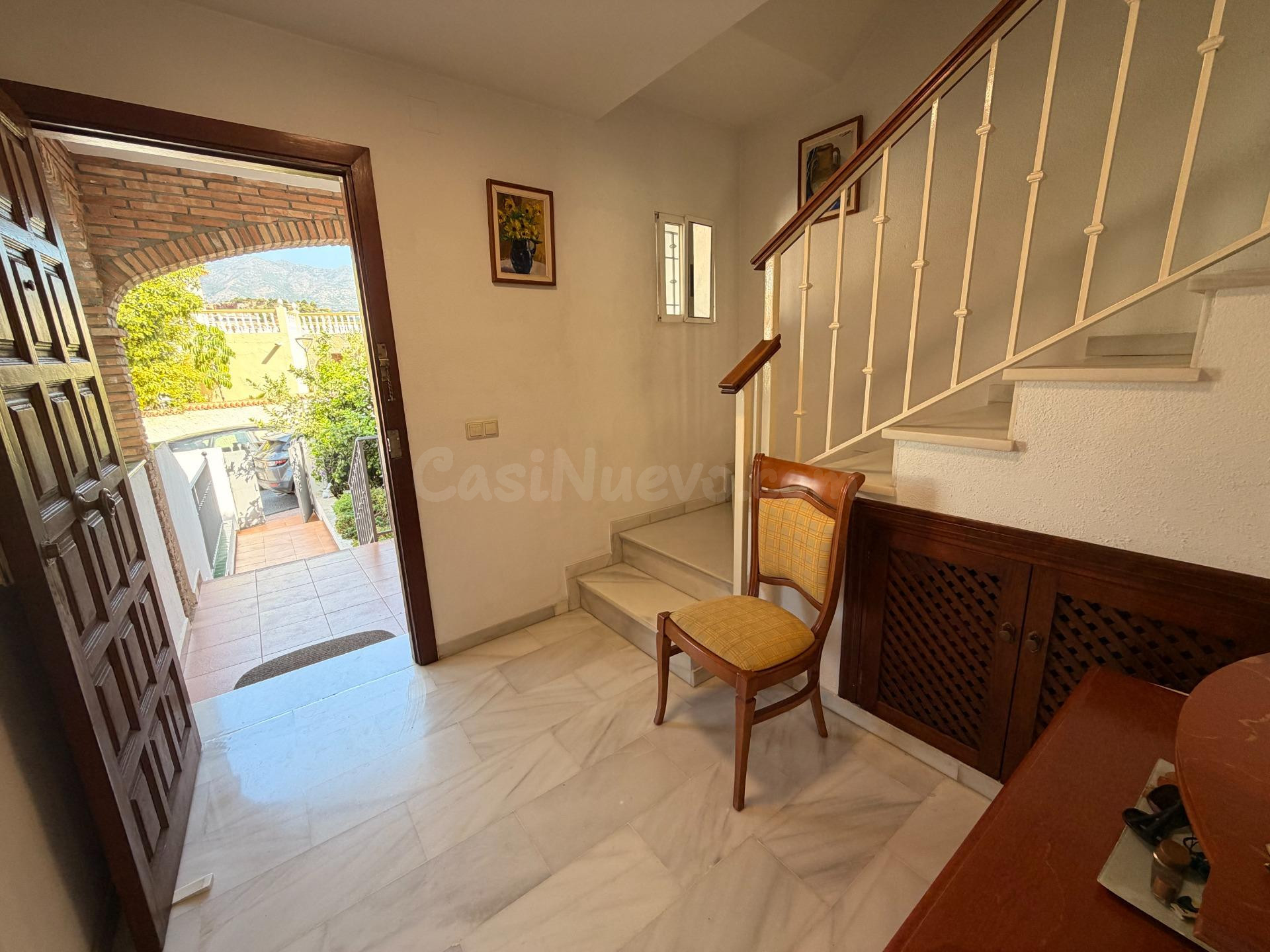 CHALET PAREADO IDEAL PARA FAMILIAS - foto 4
