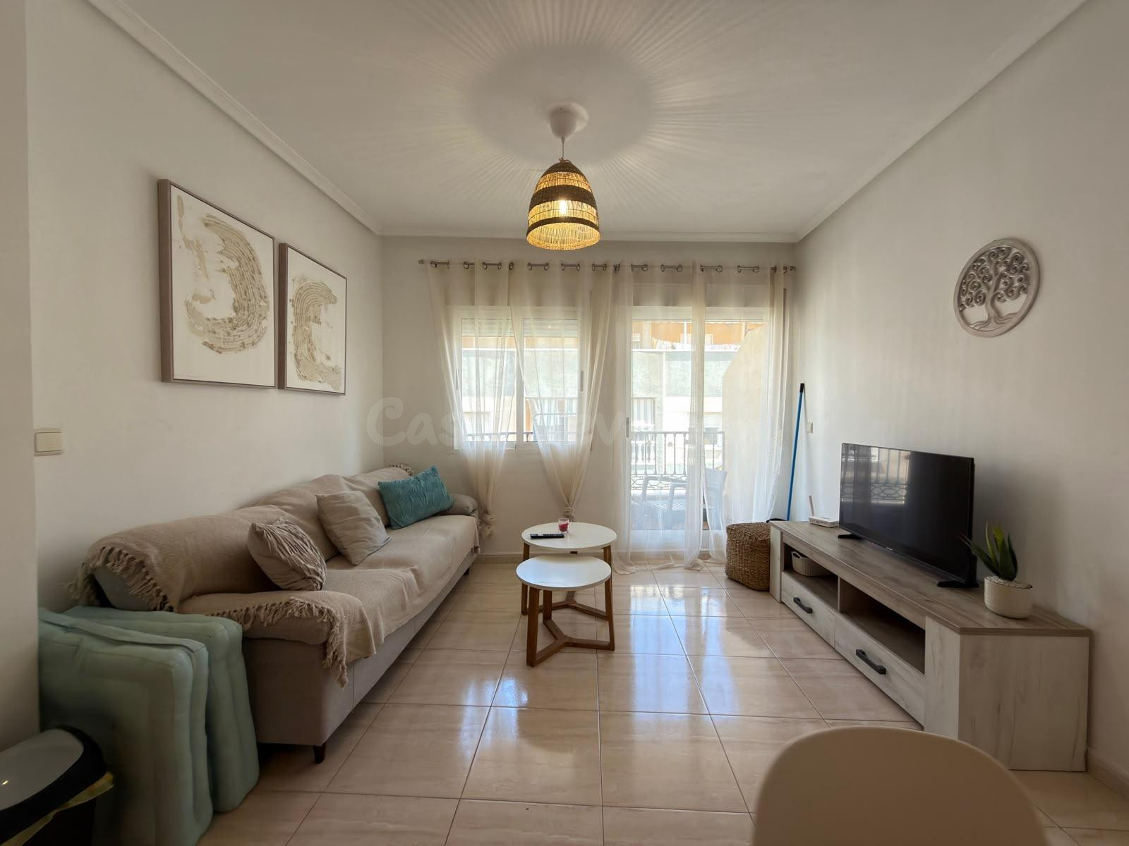 Apartamento con terraza, Alicante, Torrevieja, Playa del Cura. 2 habitaciones, 75 m2, 500 metros al mar