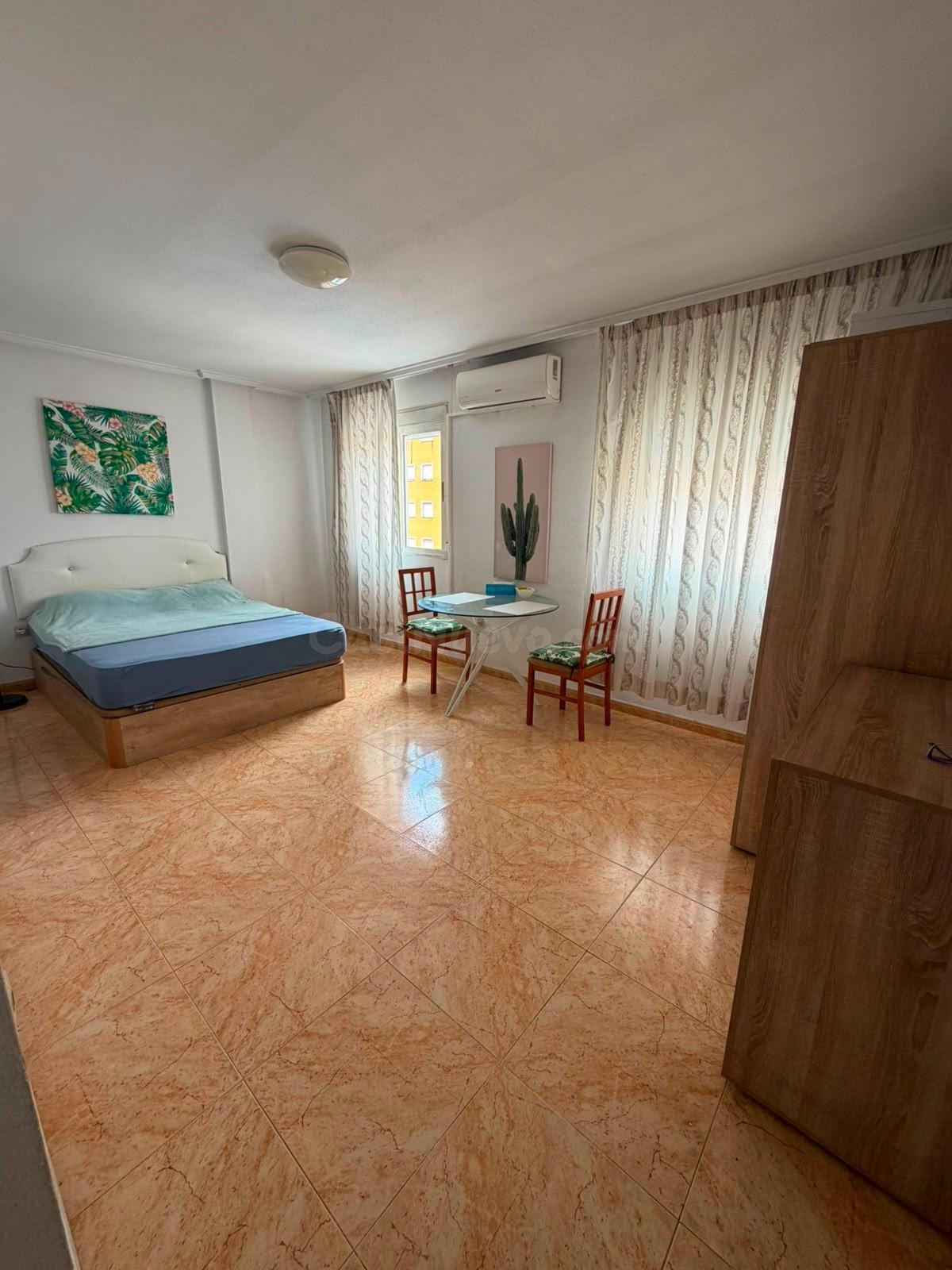 Estudio con piscina comunitaria, Alicante, Torrevieja. 1 hab - foto 3