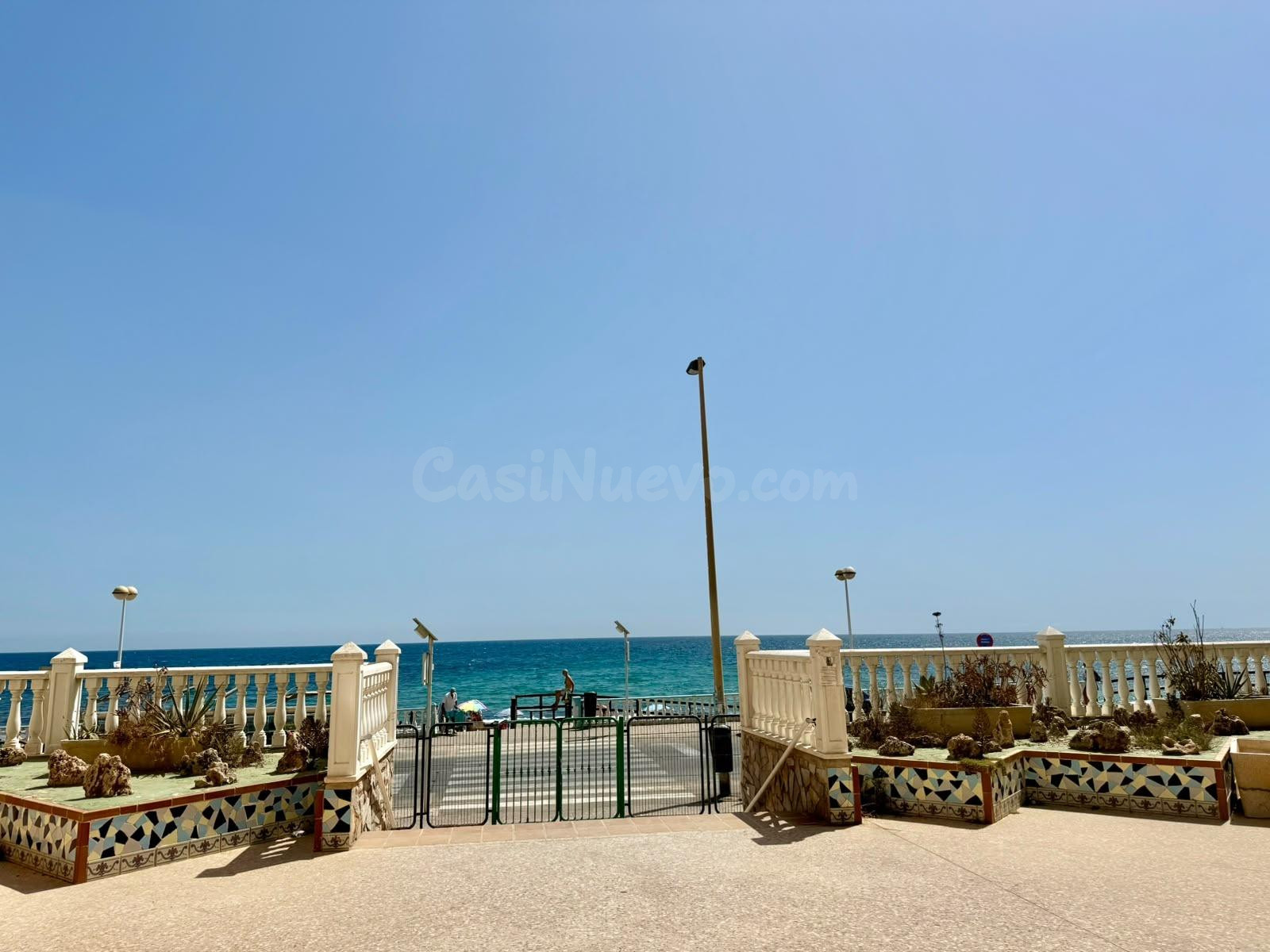 Apartamento reformado con terraza, Alicante, Torrevieja, Pla - foto 3