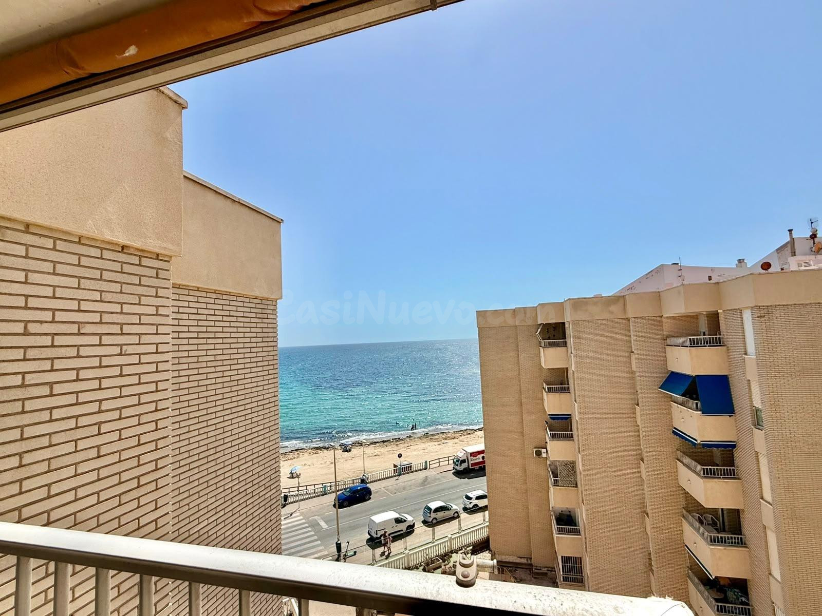 Apartamento reformado con terraza, Alicante, Torrevieja, Pla - foto 4