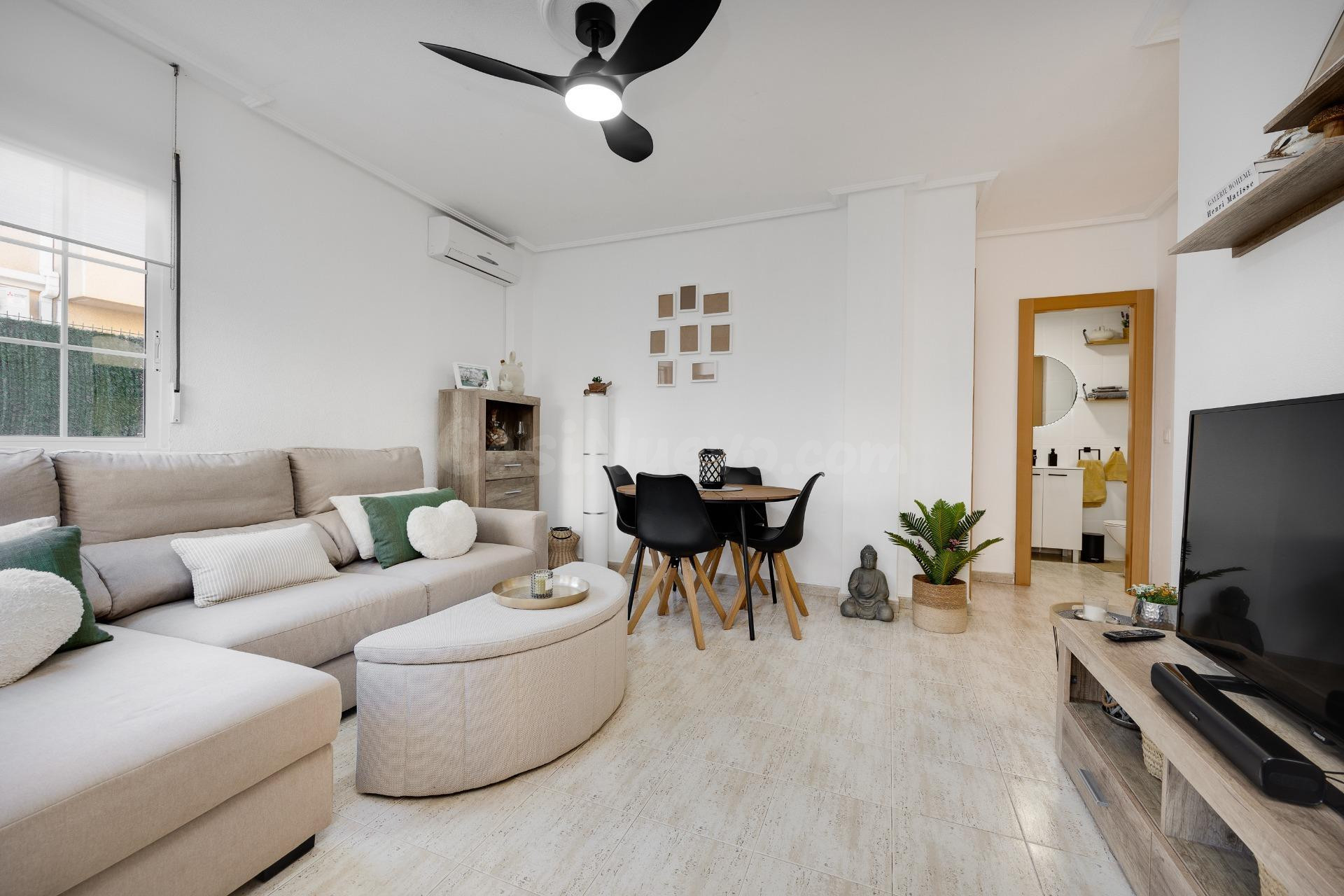 Bungalow totalmente reformado en residencial pueblo marino - foto 4