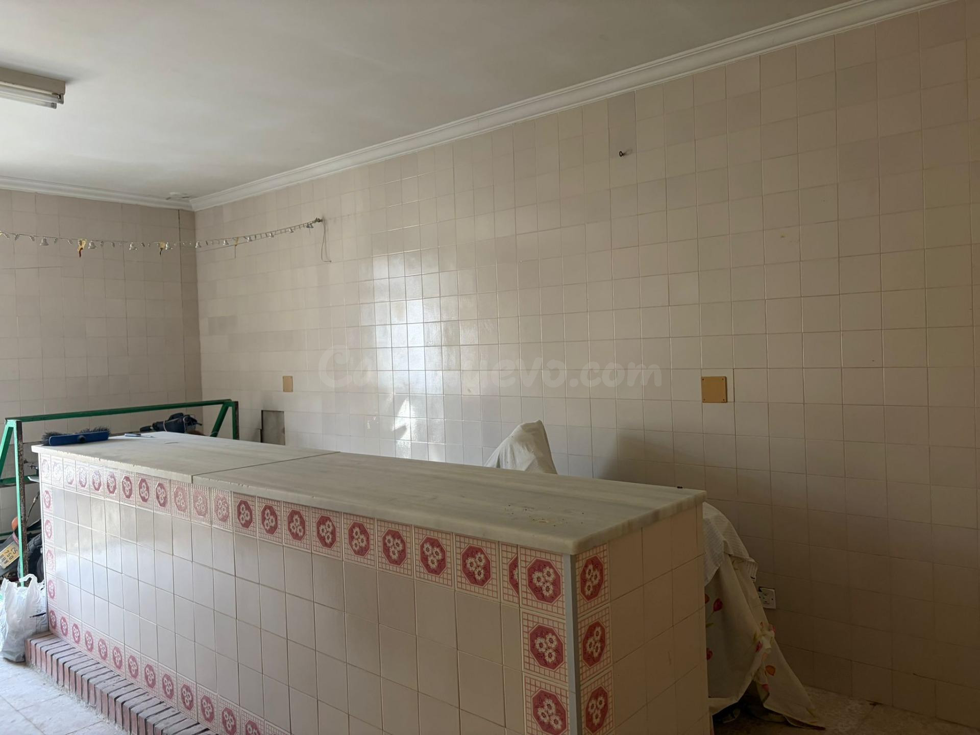 Local comercial en Los Frailes - foto 2