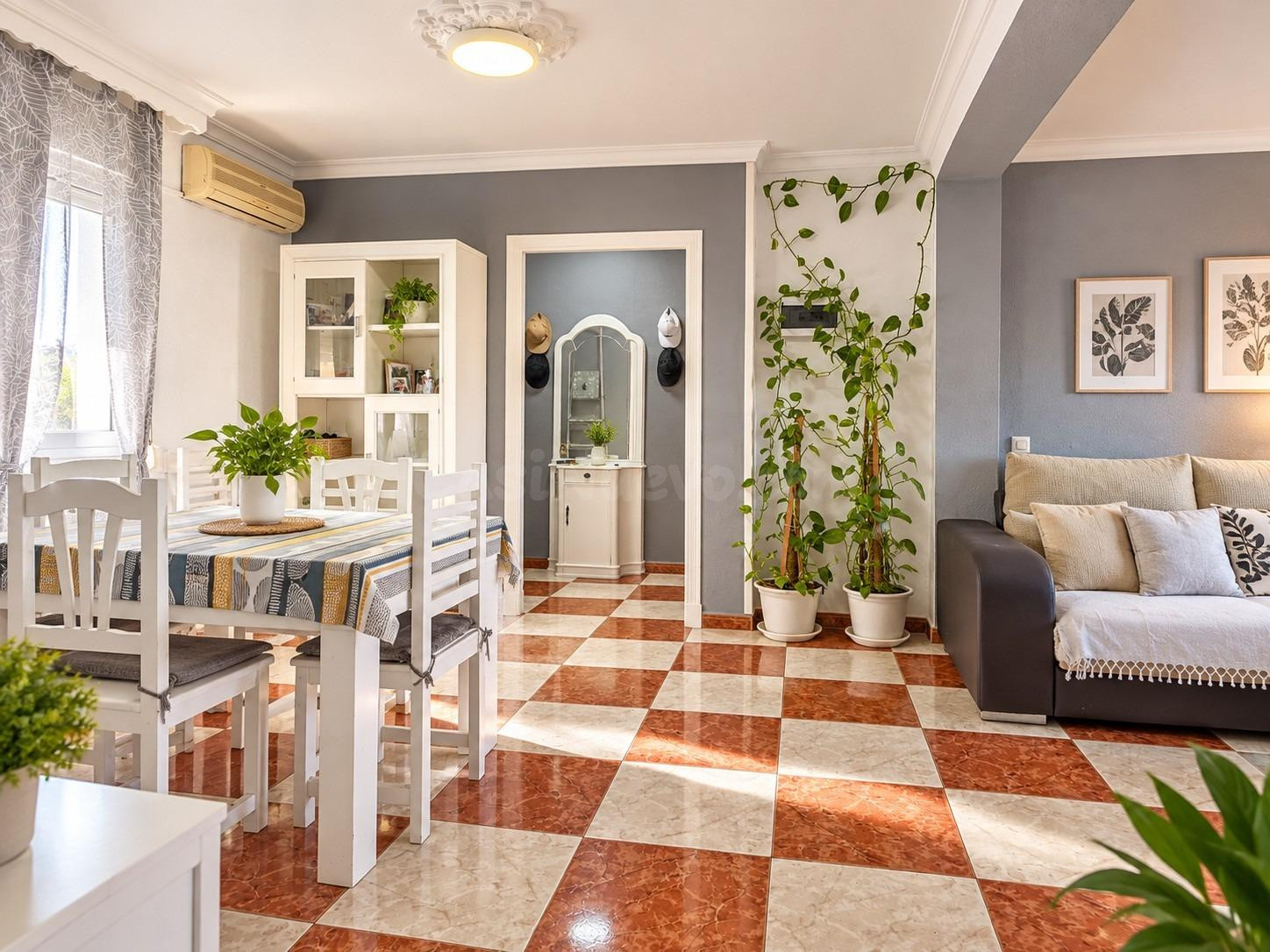 VIVIENDA REFORMADA, LUMINOSA Y LISTA PARA ENTRAR A VIVIR EN 
