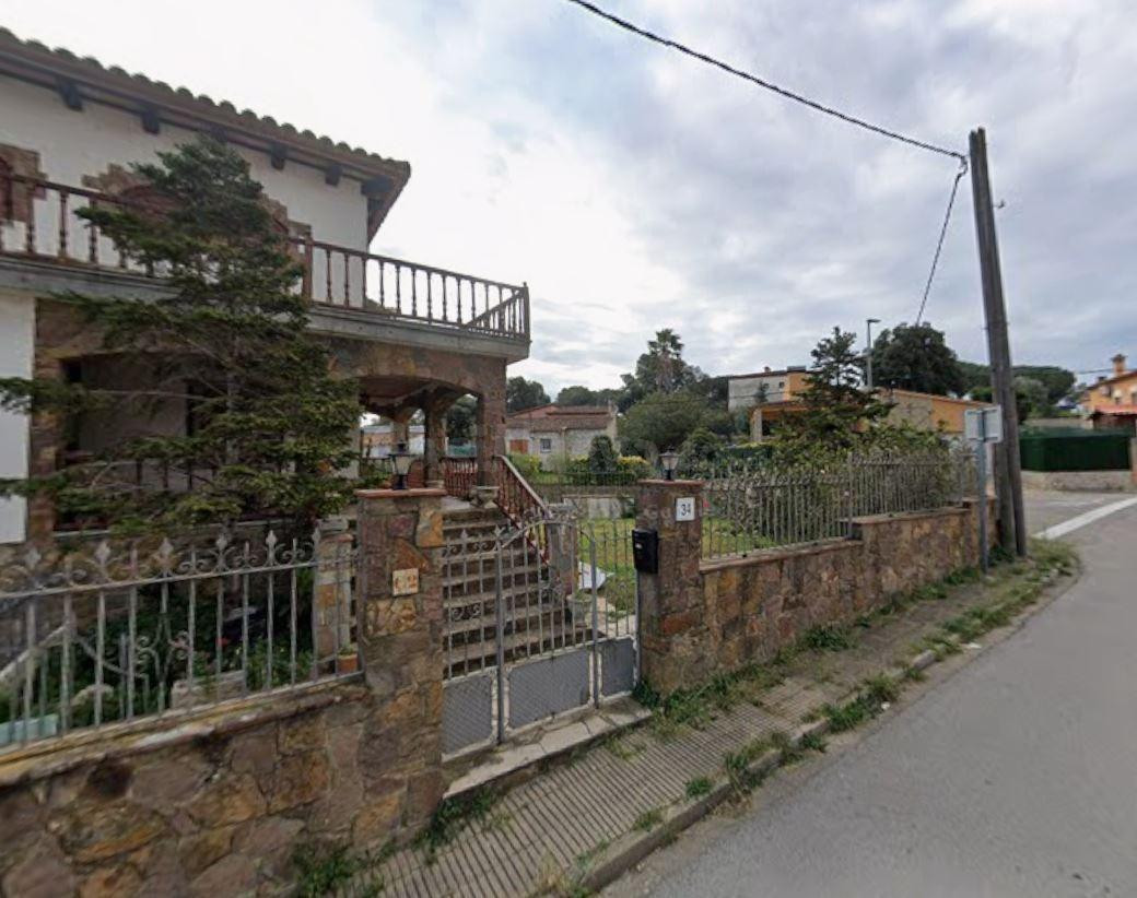Se vende Chalet OKUPADO en Avenida Mas Ambrós 34 de Calonge  - foto 3