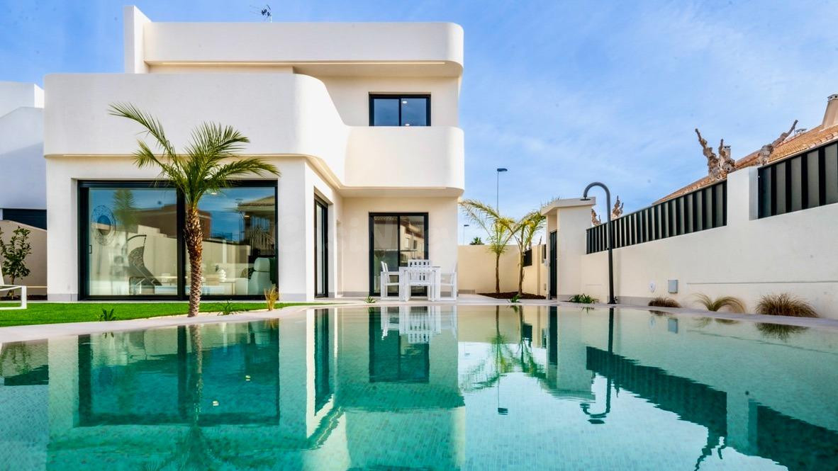 Villa de Lujo 3 habitaciones 122m² en venta - Roldán